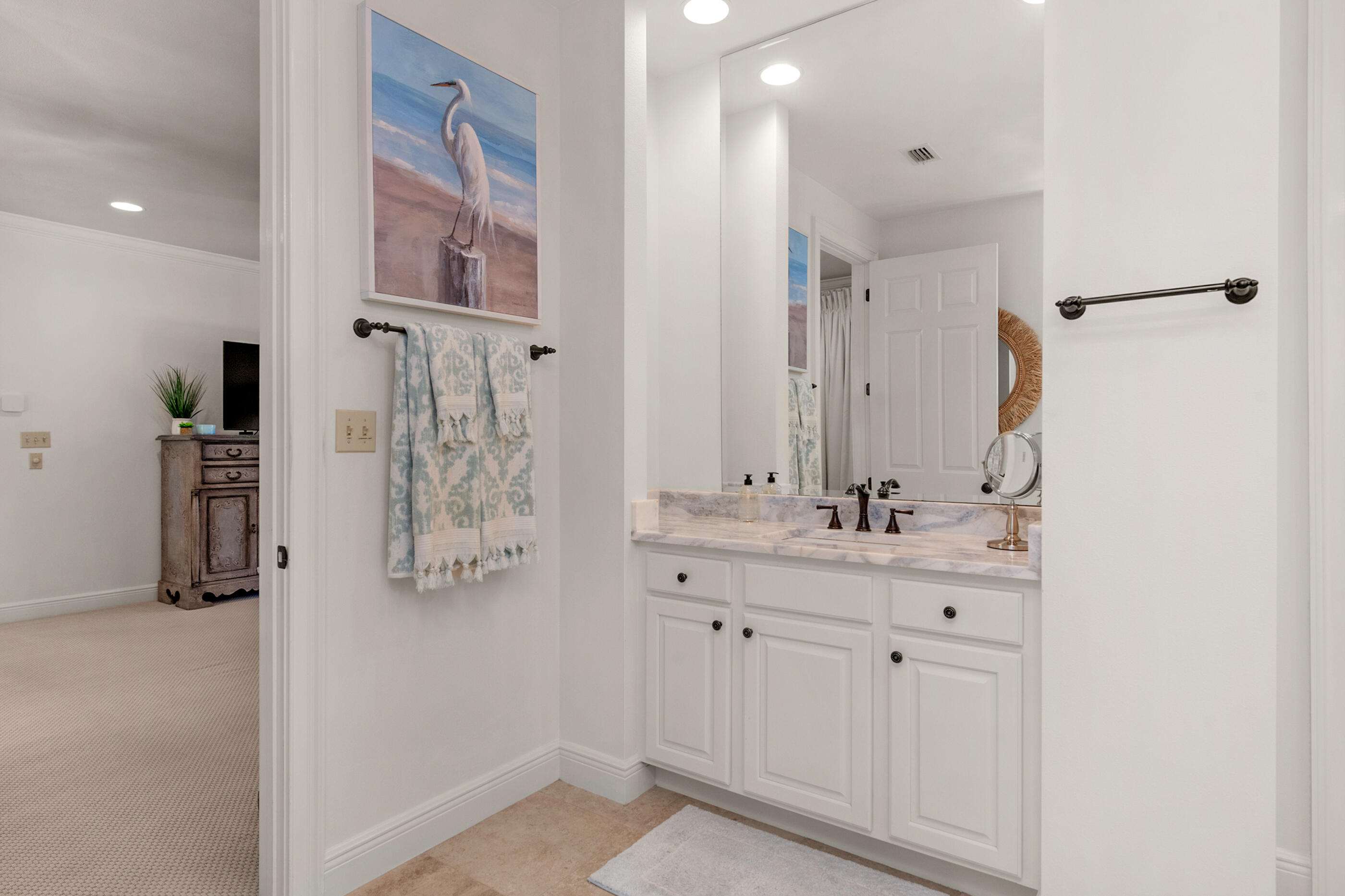 BAYTOWNE AVE EAST - Residential