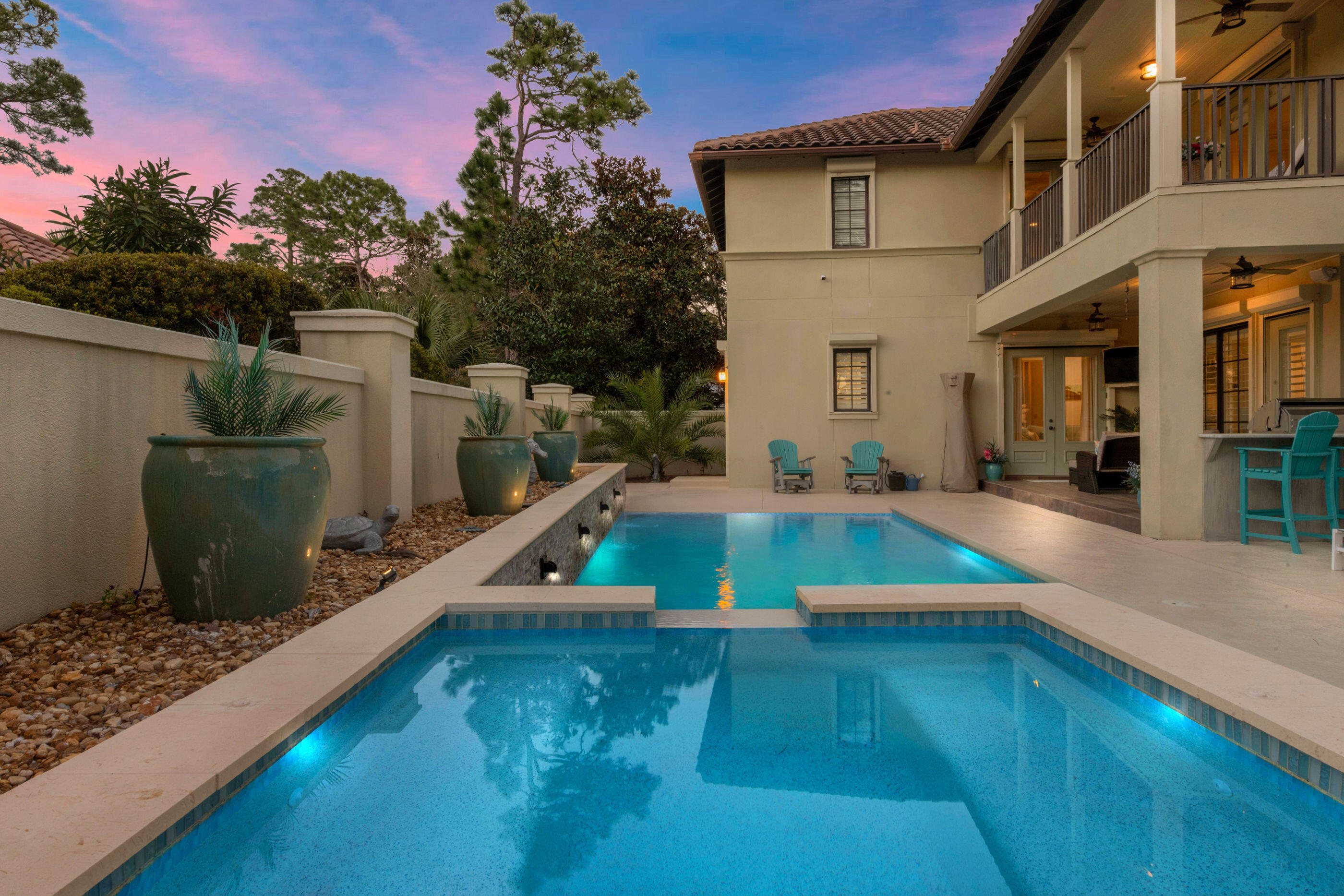 BAYTOWNE AVE EAST - Residential