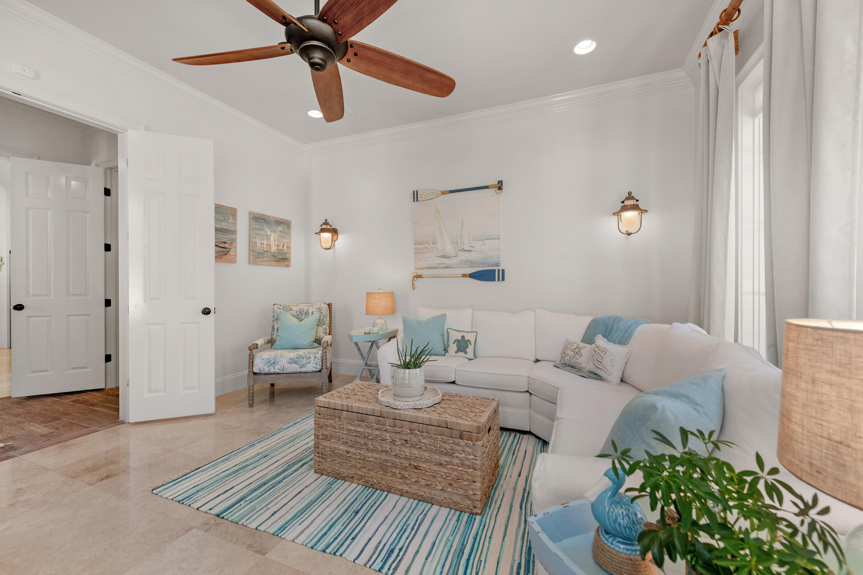 BAYTOWNE AVE EAST - Residential