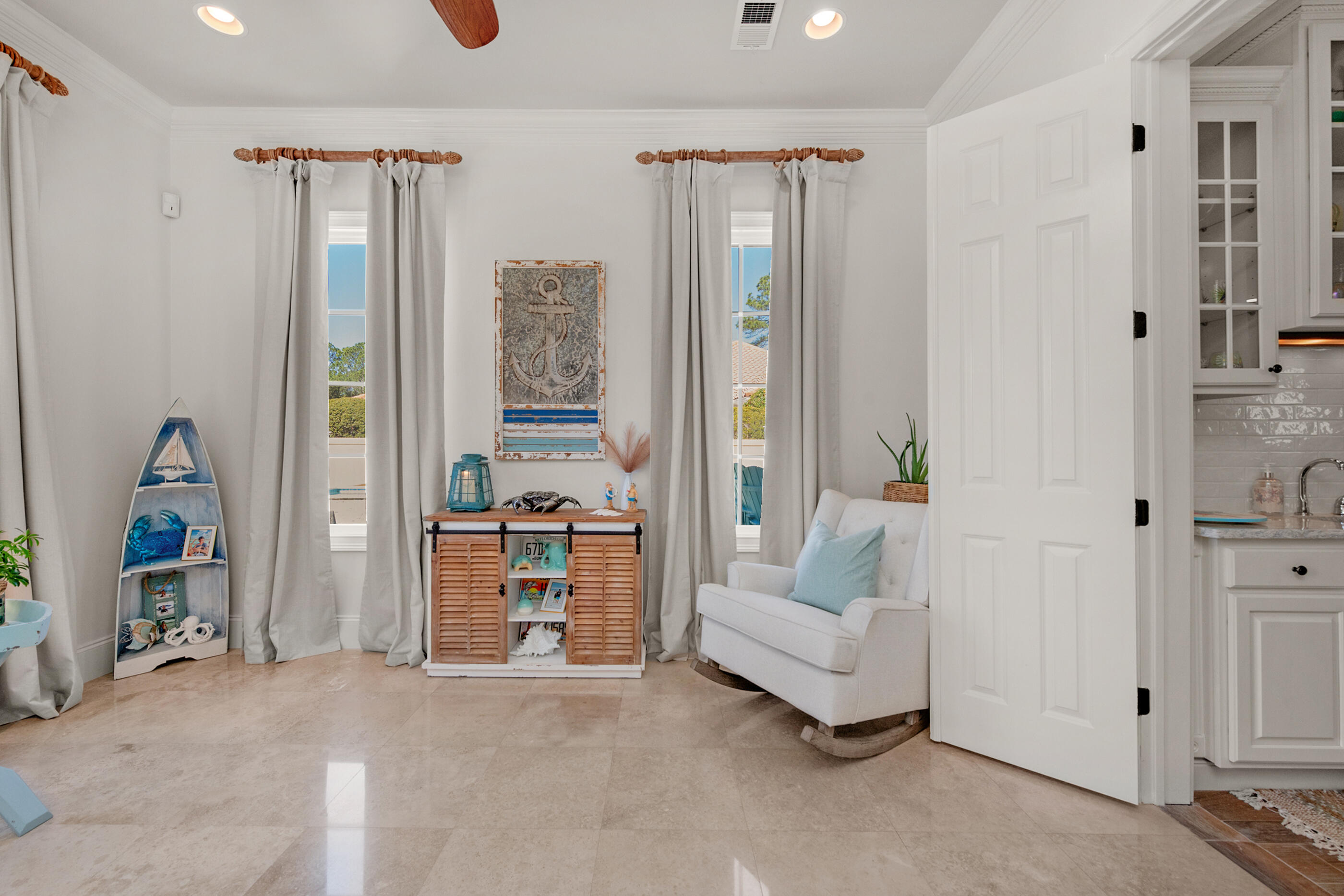 BAYTOWNE AVE EAST - Residential