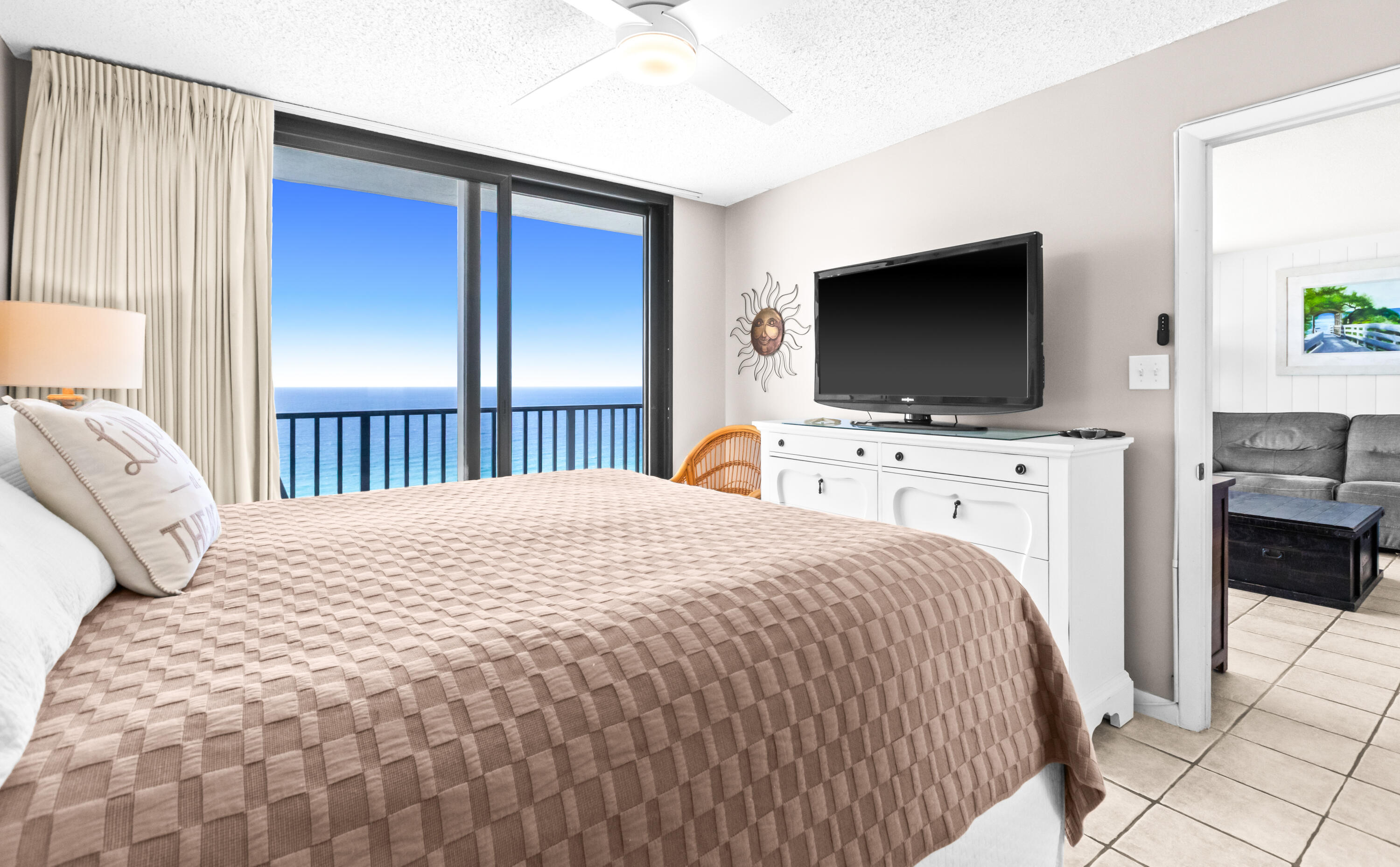 ONE SEAGROVE PLACE CONDOMINIUM - Residential