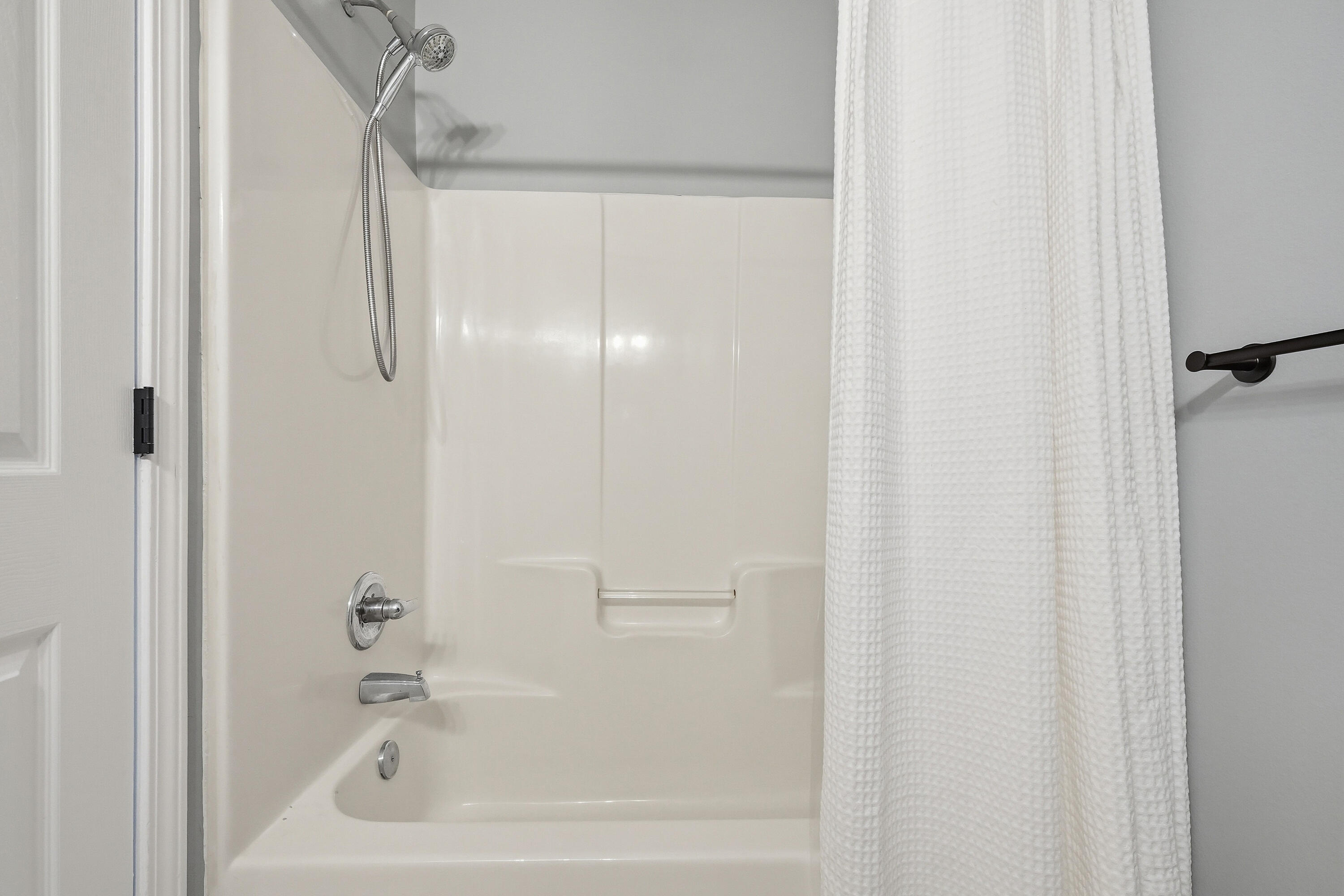 DOMENICAS COVE T/H - Residential