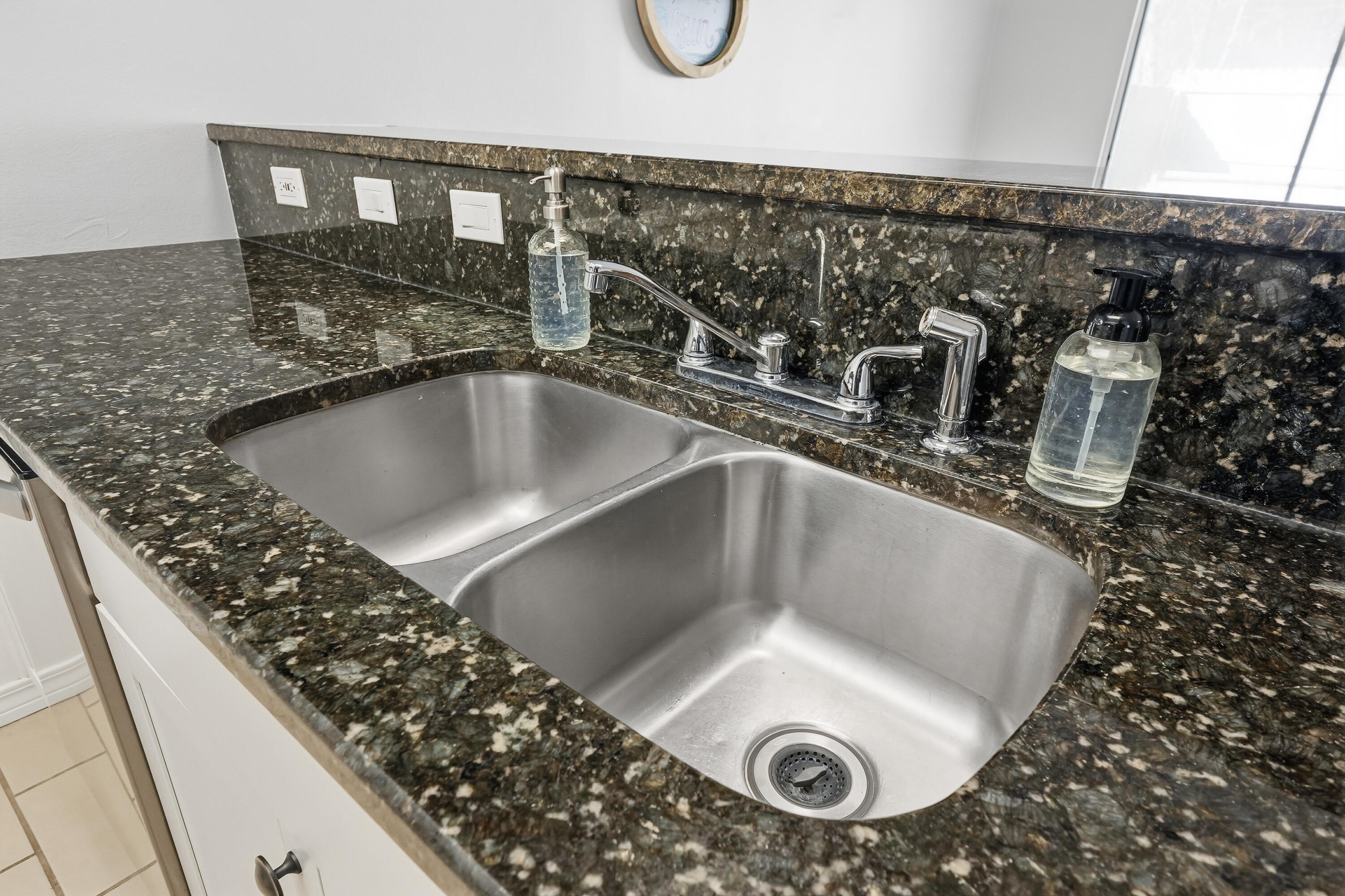 DOMENICAS COVE T/H - Residential