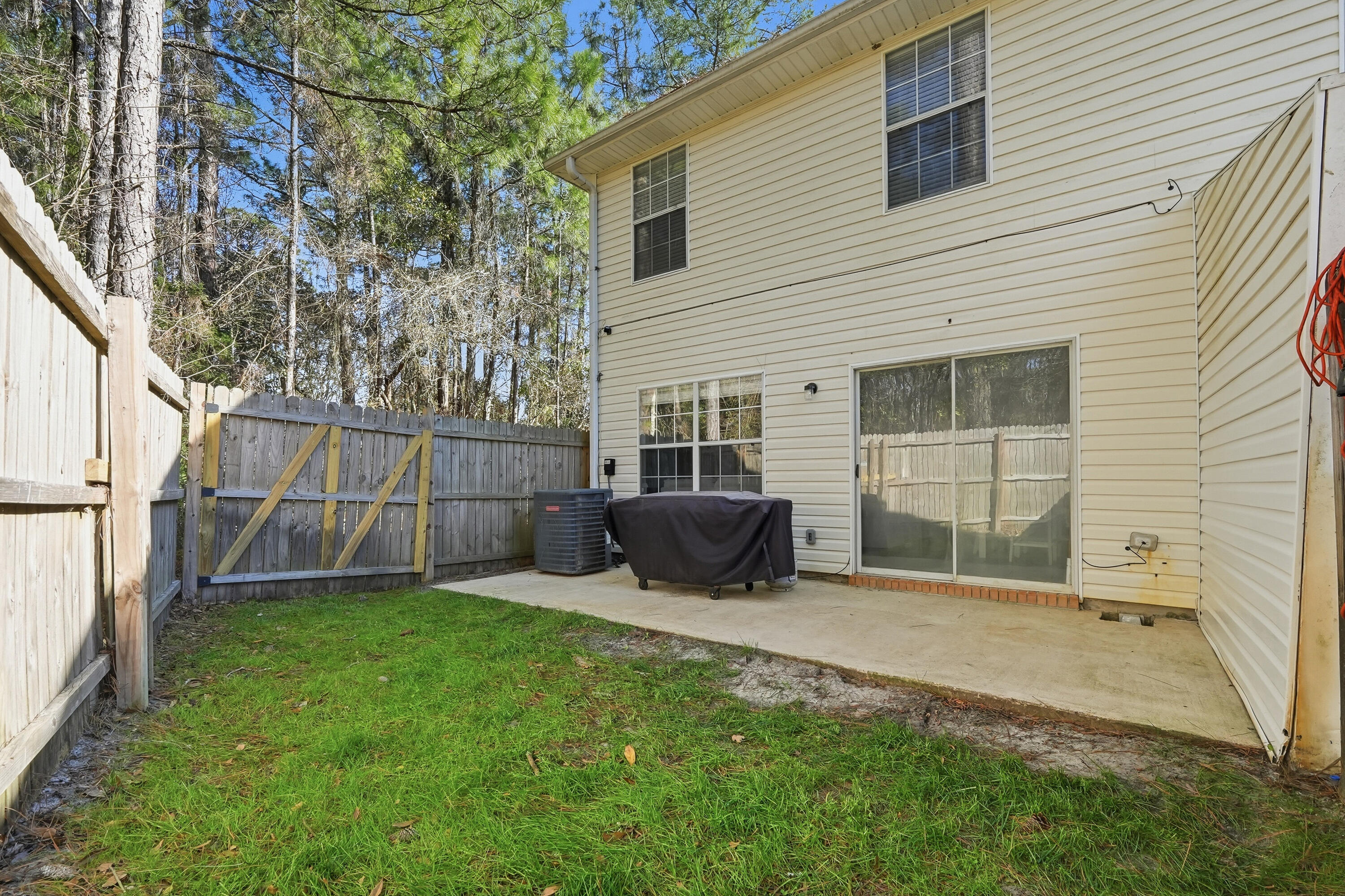 DOMENICAS COVE T/H - Residential