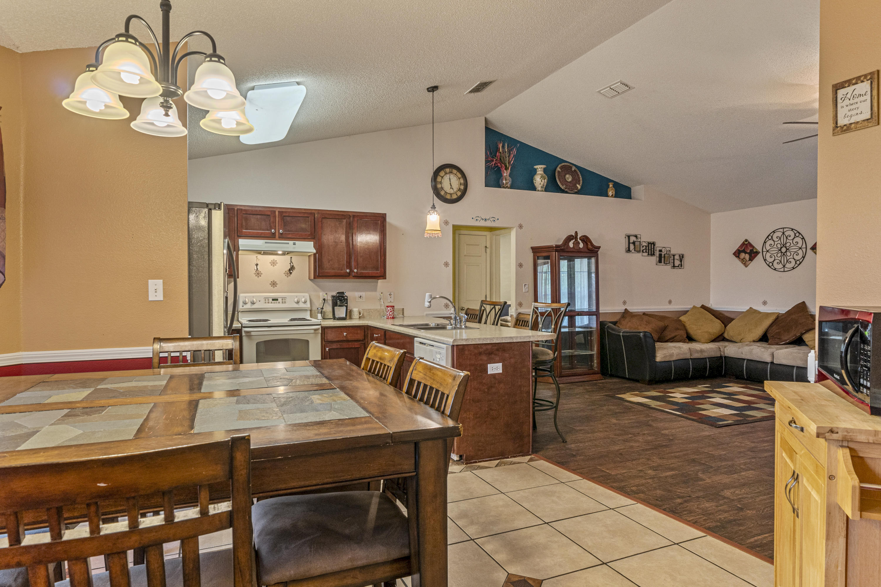 IRON GATE S/D PH I - Residential