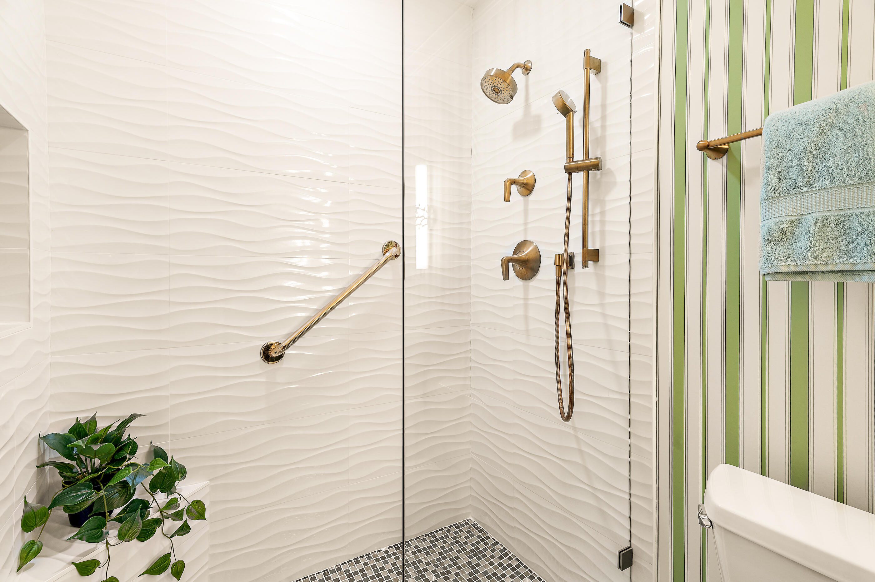 SANDPIPER VILLAGE CONDO - Residential