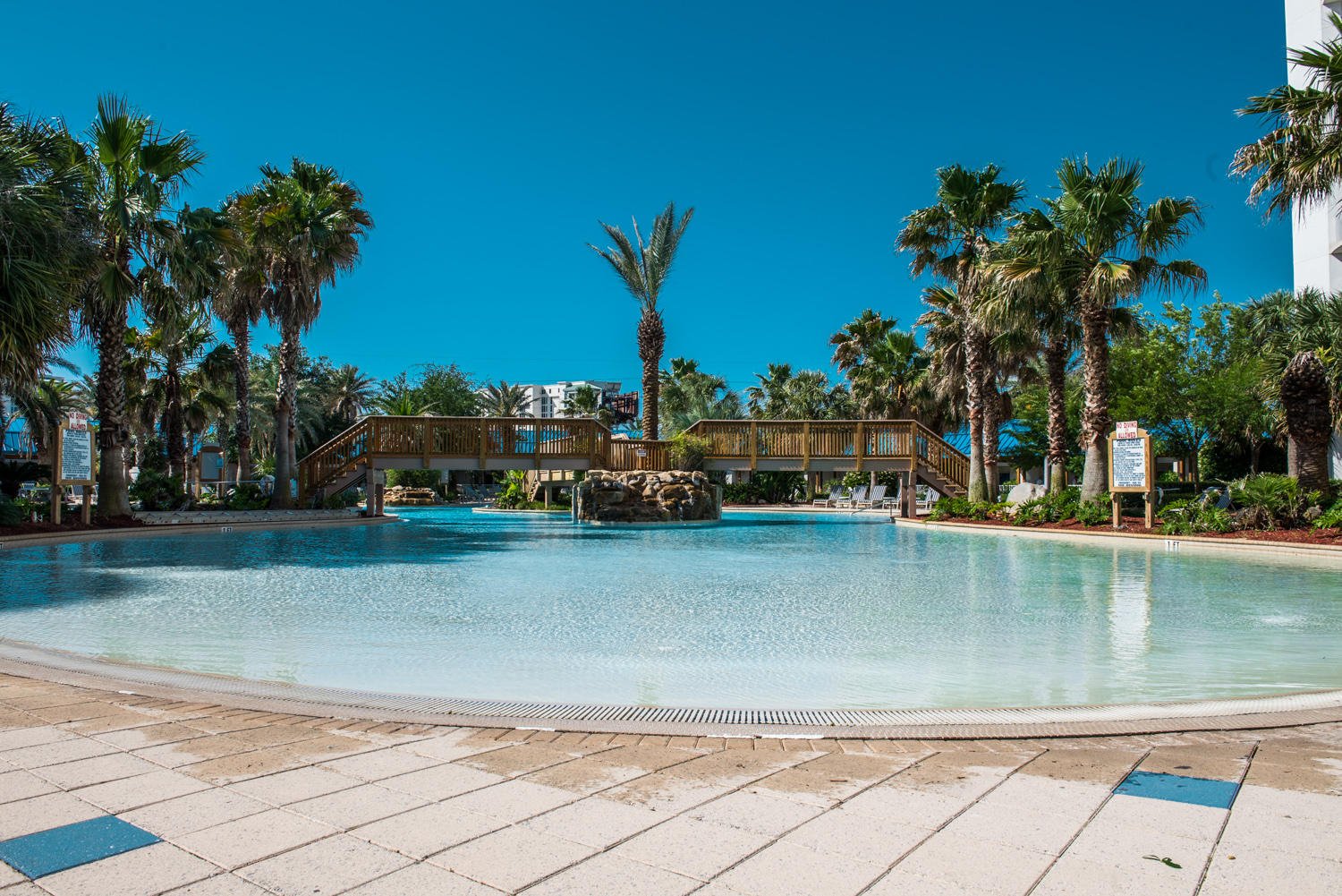 THE PALMS OF DESTIN - Residential