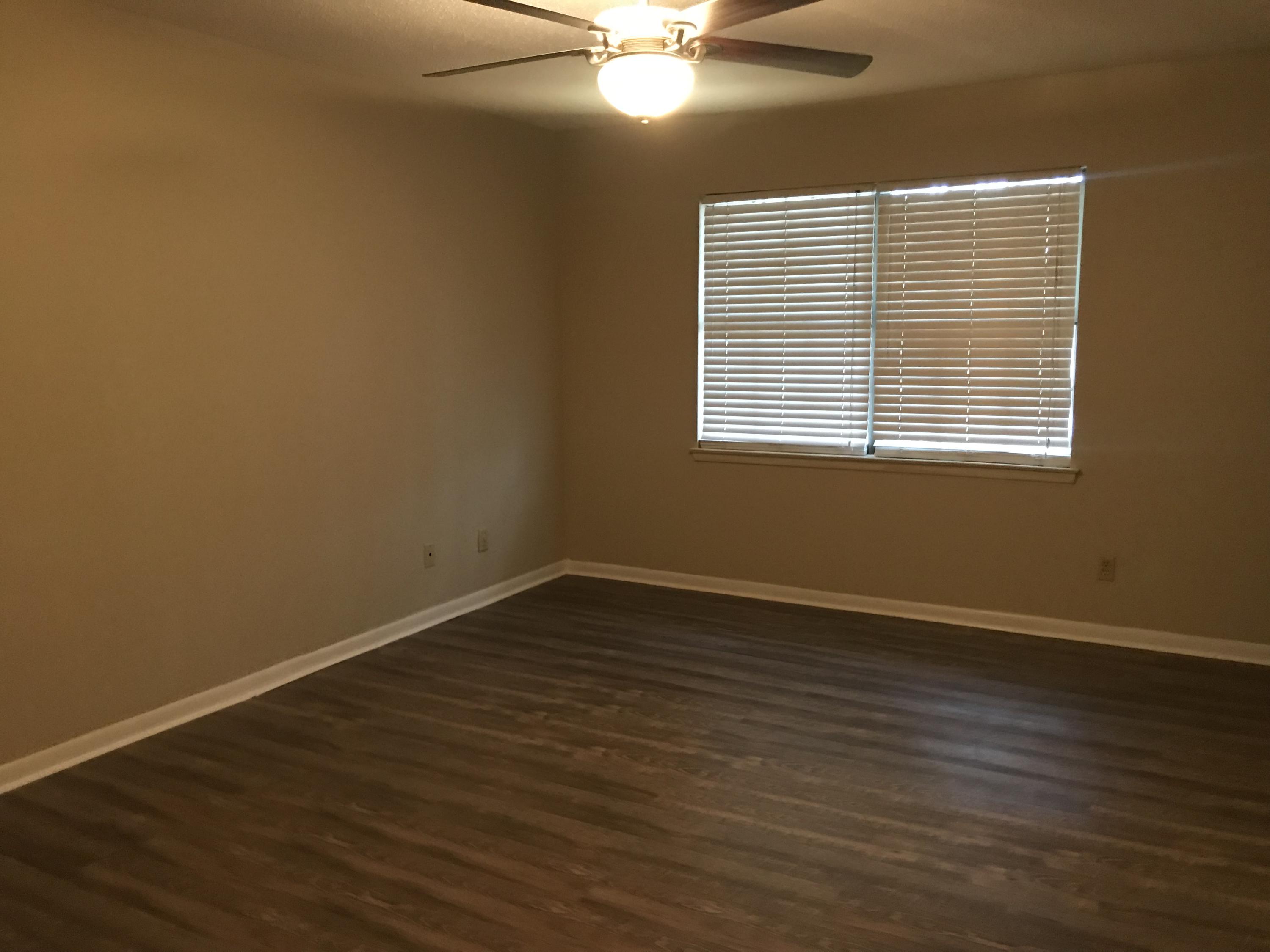 LAKESIDE VILLAGE - Residential Lease