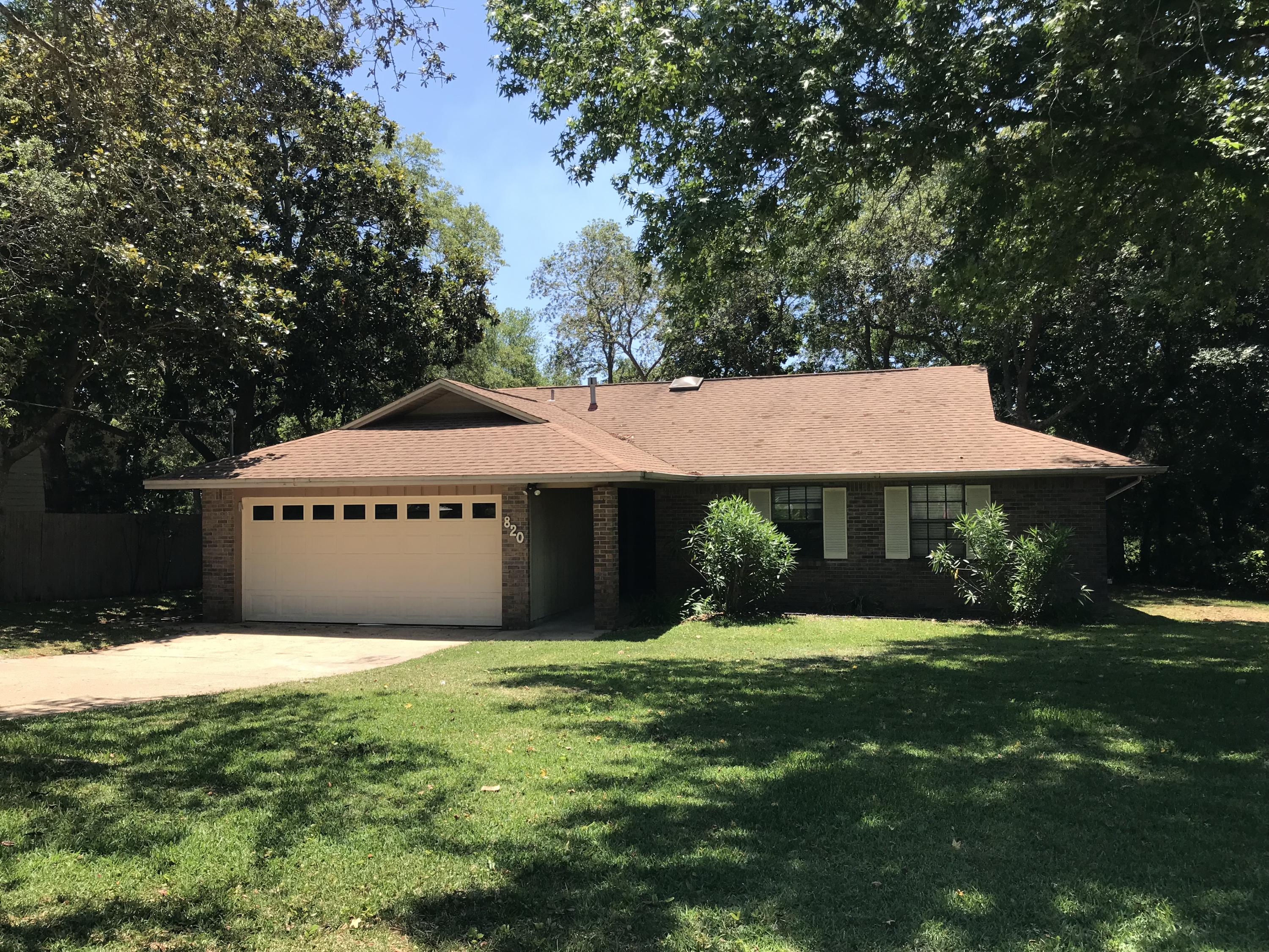 LAKESIDE VILLAGE - Residential Lease