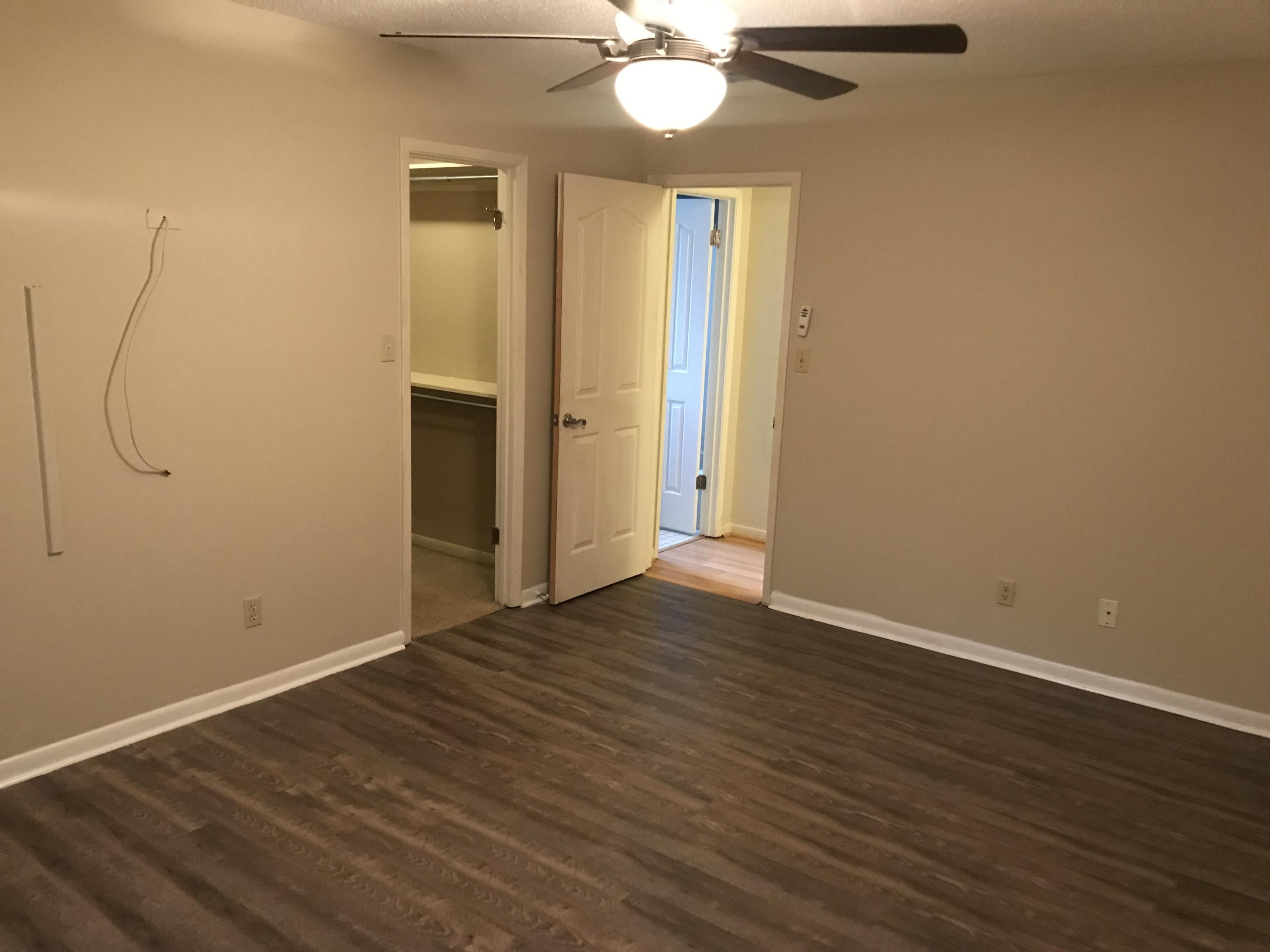 LAKESIDE VILLAGE - Residential Lease