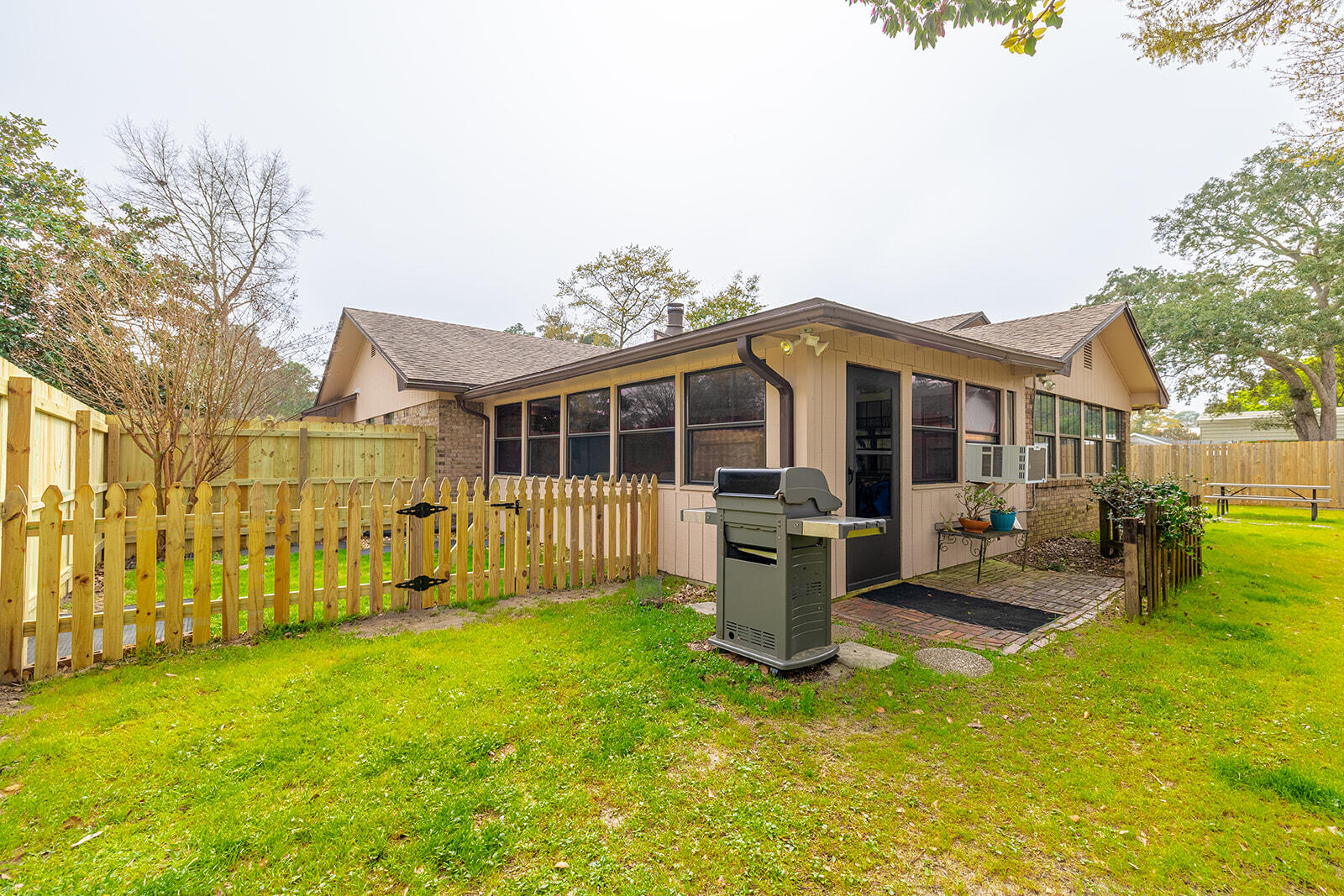 PINEWOOD ESTATES 2 - Residential