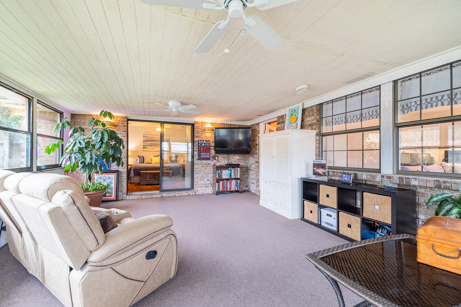 PINEWOOD ESTATES 2 - Residential