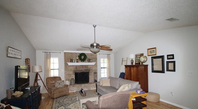 LAKEPOINT S/D PH 1 - Residential