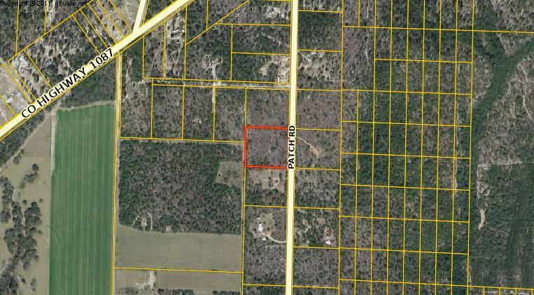 Great building lot with plenty of room. Ideal for a small gentleman's farm. Land is level and does have a few mature oaks scattered on the property that would make ideal home sites. Less than a mile back to 1087 making for an easier commute back out to Hwy 90. No restrictions so mobile homes are welcome, as well as farm animals. Buyer to satisfy themselves as to lot size and dimensions.