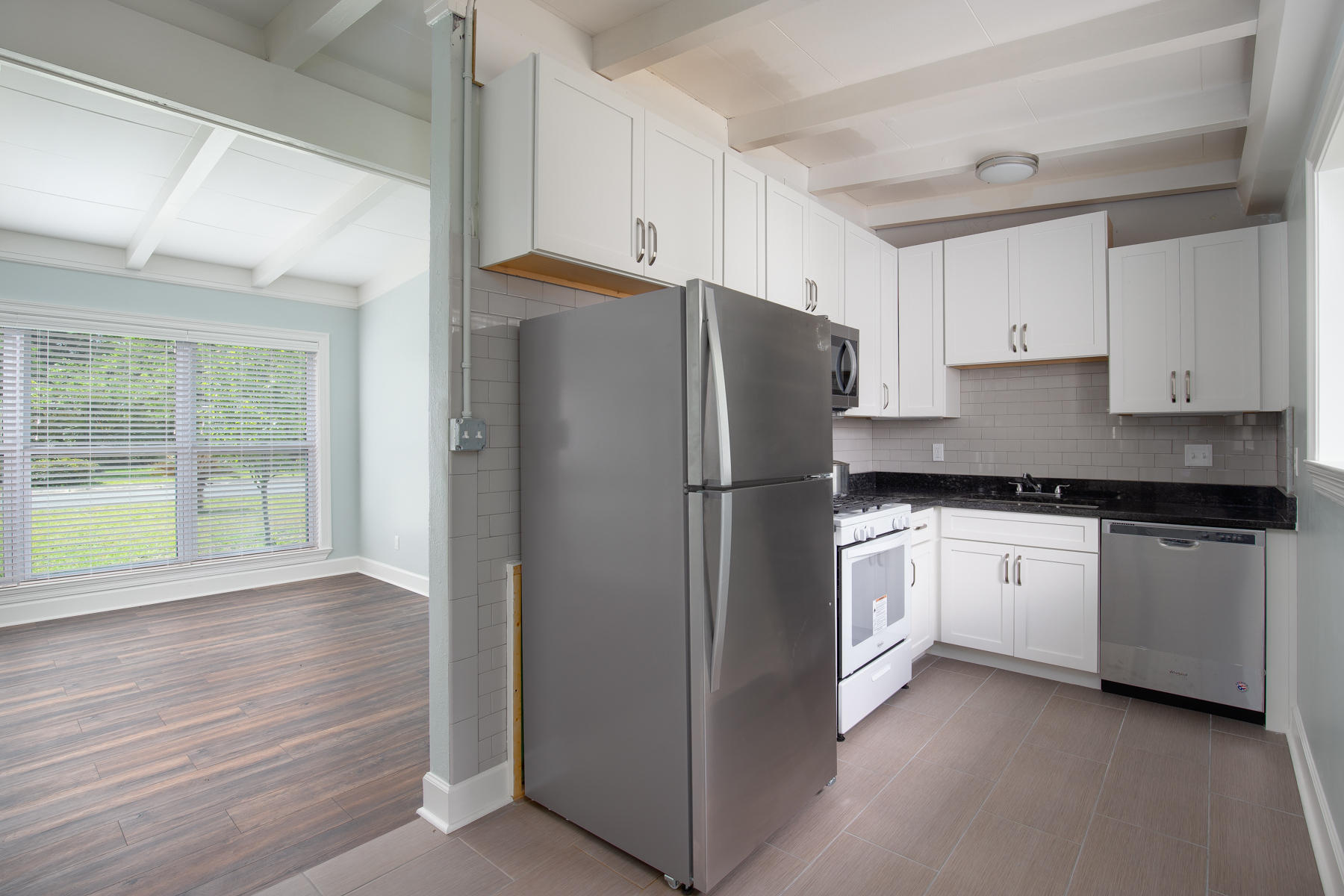 7TH ADD ELLIOTT PT LOT 2 BLK 10 - Residential