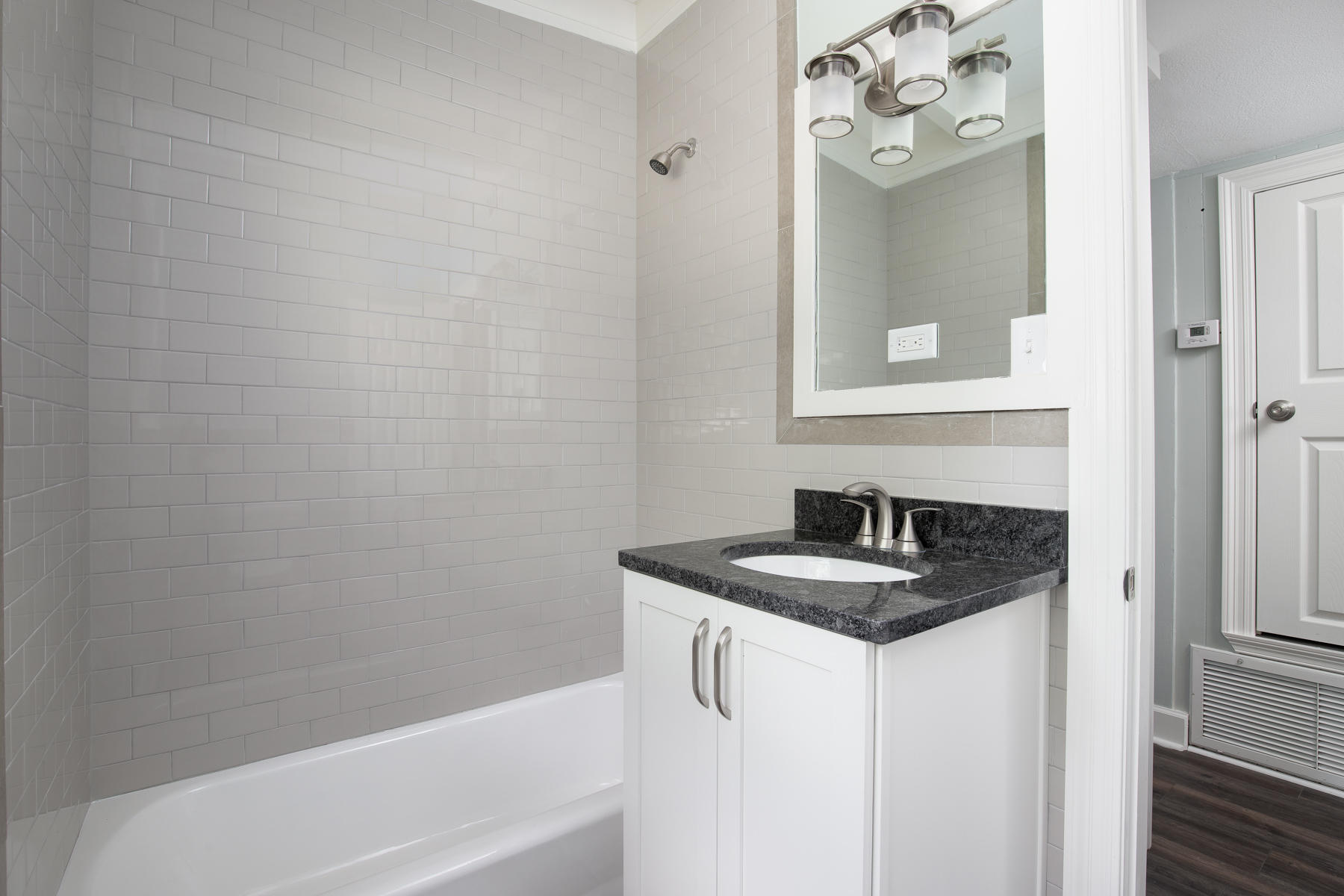 7TH ADD ELLIOTT PT LOT 2 BLK 10 - Residential