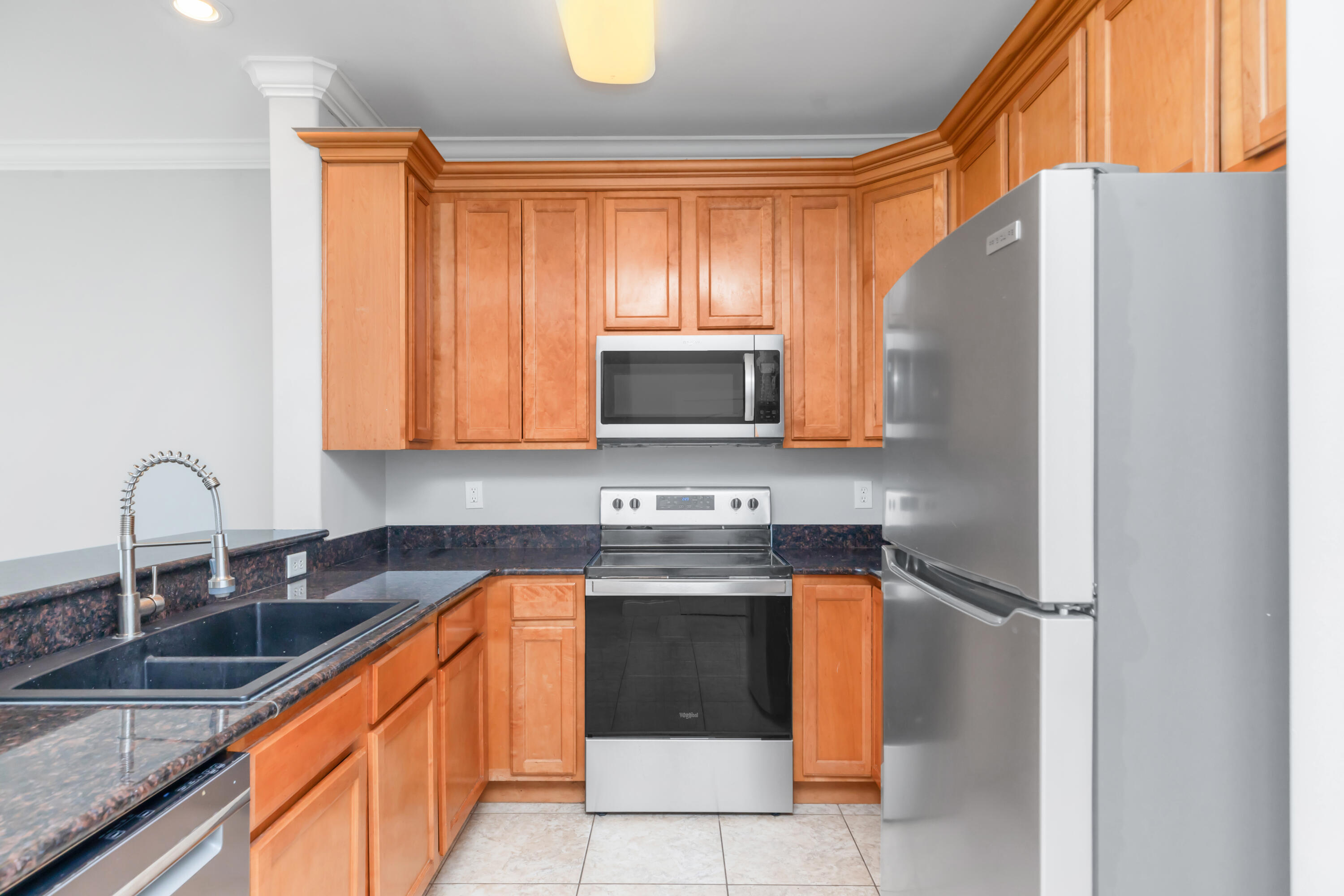 Charming 3-Bedroom Townhouse in Destin. This spacious 3-bedroom, 2.5-bathroom townhouse offers the perfect combination of comfort and convenience, located just minutes away from the beautiful beaches. This home is also close to shopping centers, dining, and local attractions.As you step inside, the first floor welcomes you with an open-concept kitchen and living room, featuring stylish tile flooring. Whether you're entertaining guests or relaxing with family, this space is perfect for any occasion.Upstairs, you'll find three generously sized bedrooms, providing plenty of space for rest and relaxation. Two full bathrooms ensure comfort and privacy for all. Plus, the home includes a private patio in in the back. This home also offers a one car garage. Call today to schedule to view.