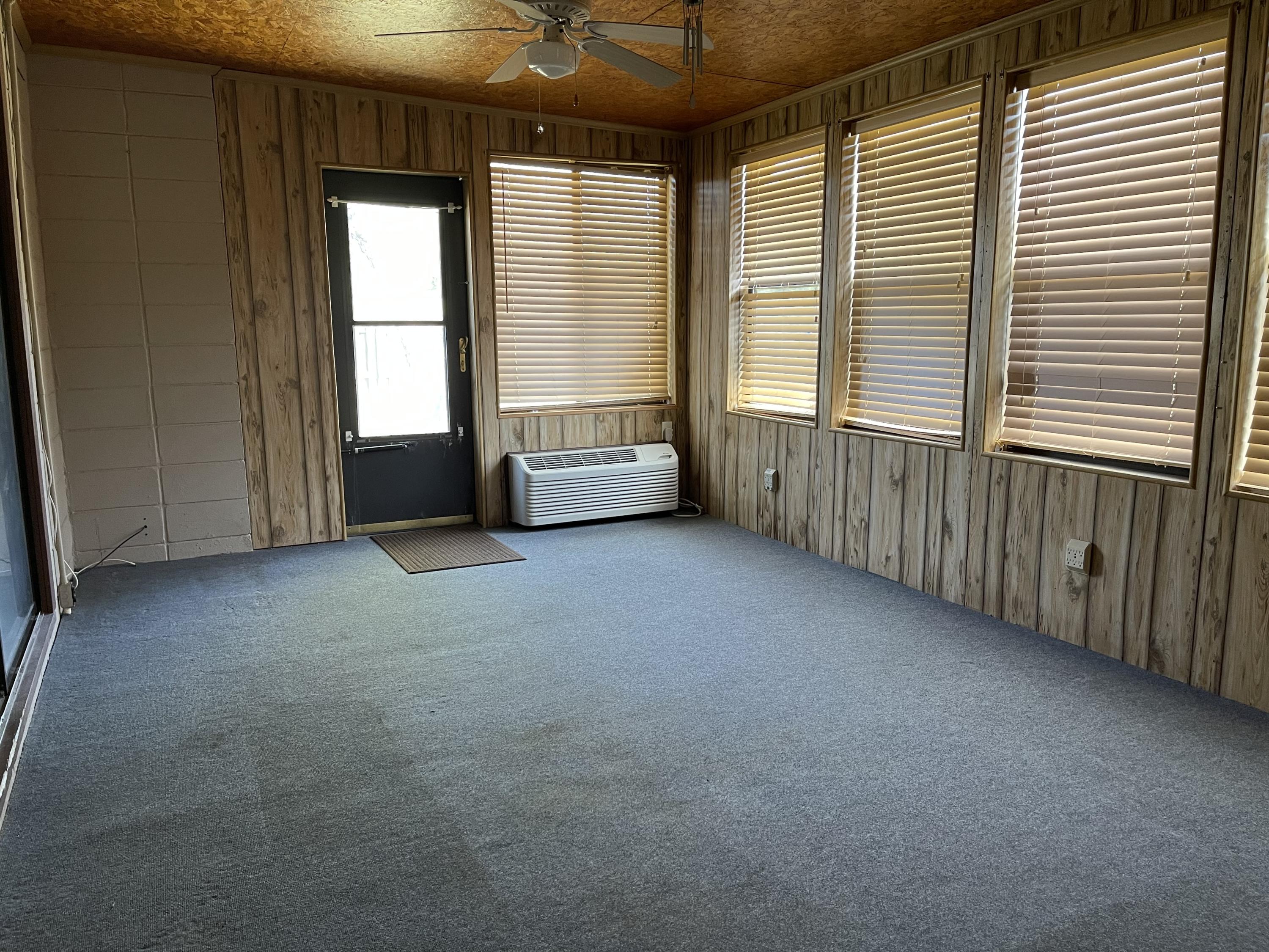 WYNNEHAVEN BEACH ESTATES - Residential