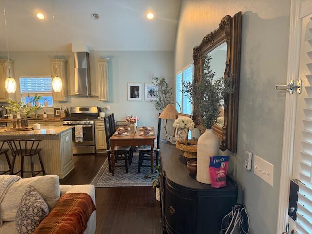BAYSHORE PINES - Residential Lease