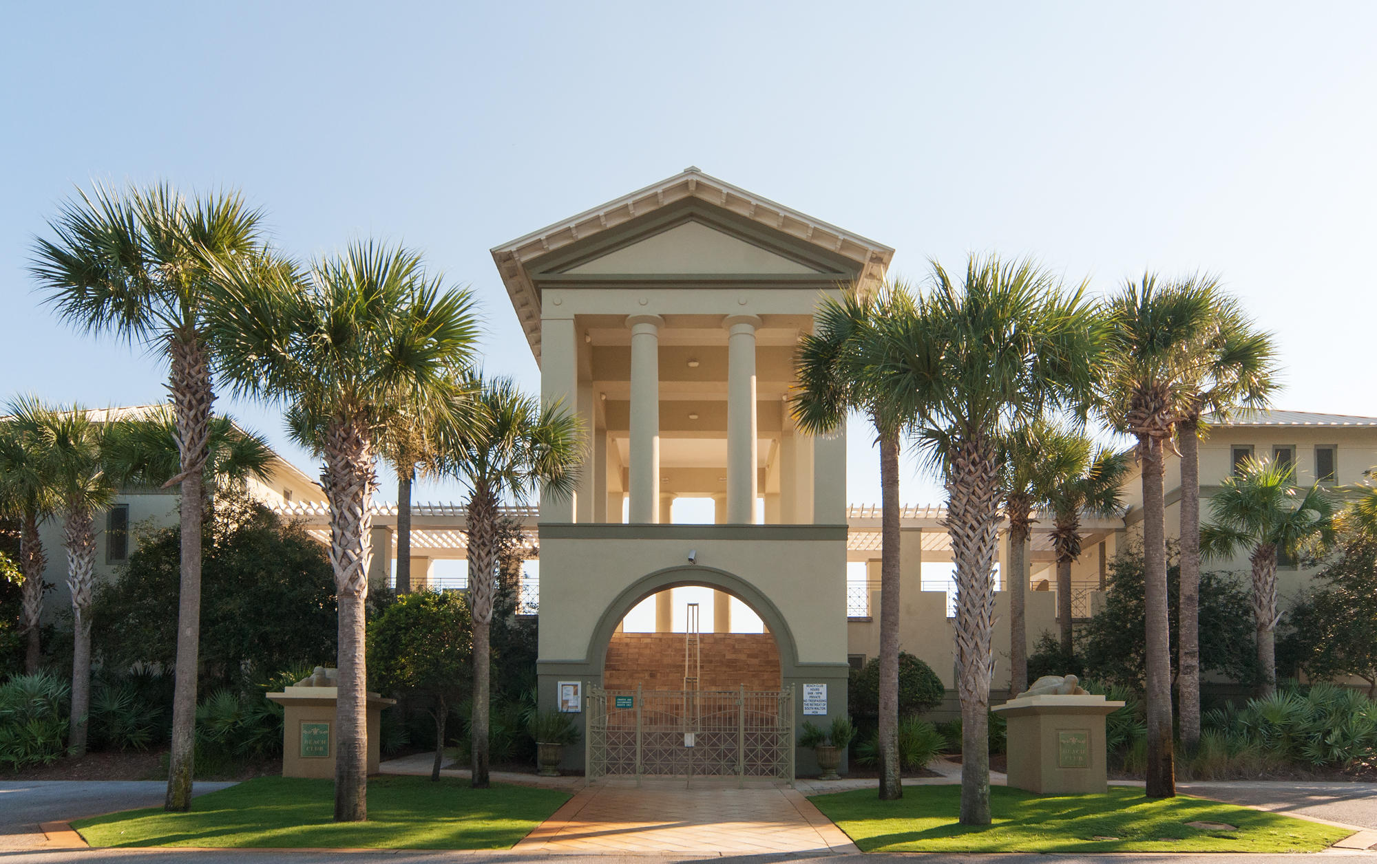 RETREAT THE - Residential