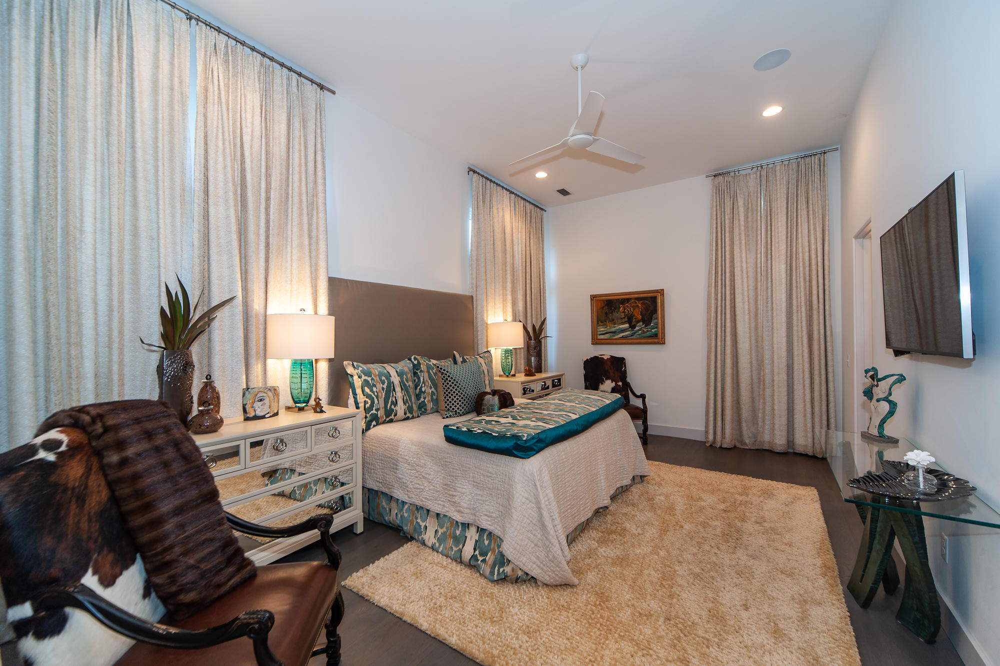 RETREAT THE - Residential