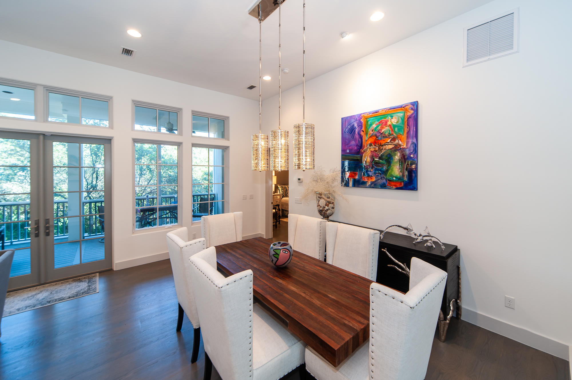 RETREAT THE - Residential