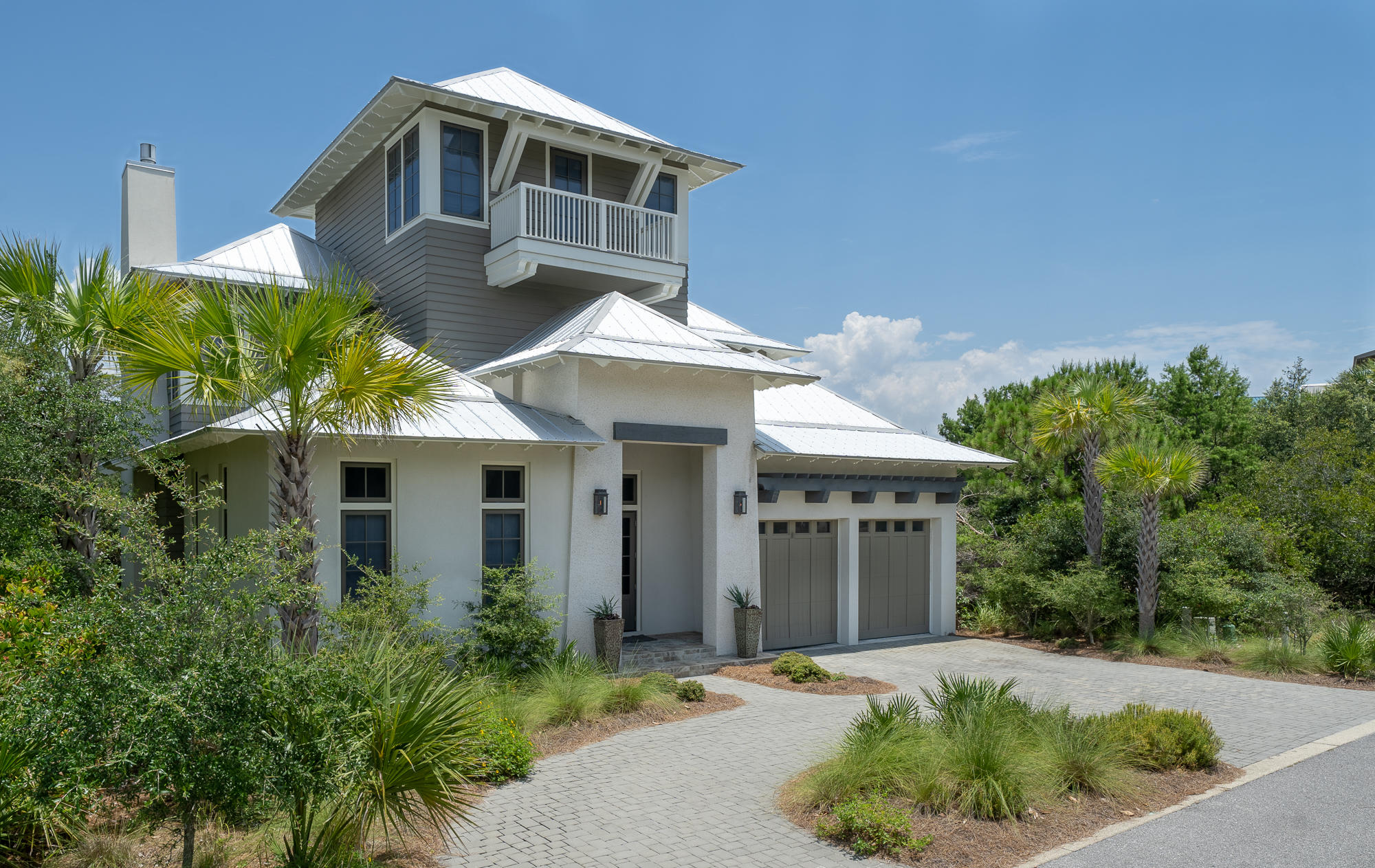 RETREAT THE - Residential