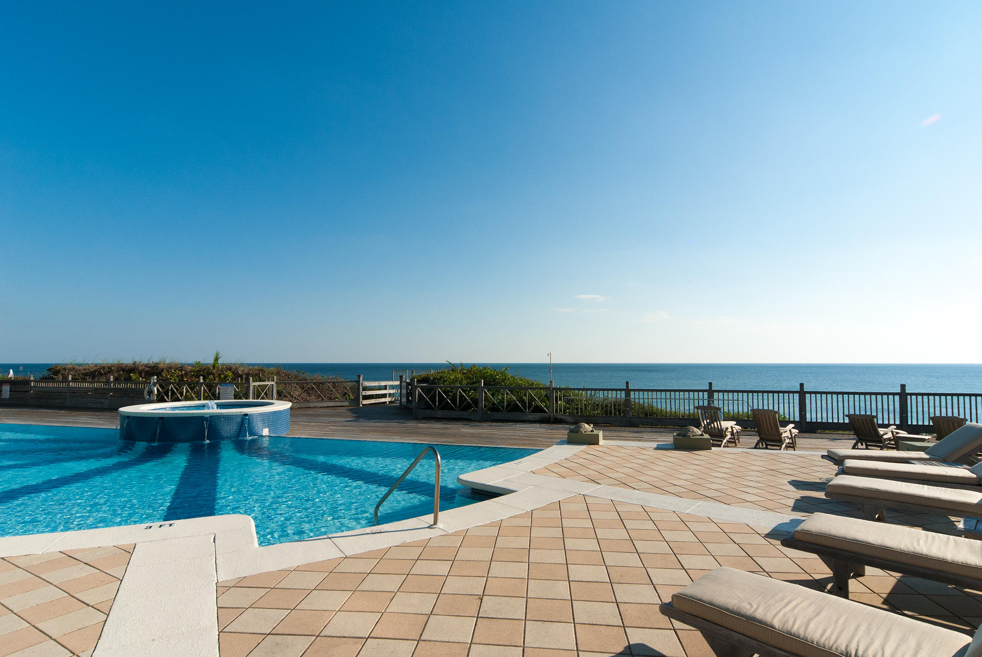 RETREAT THE - Residential