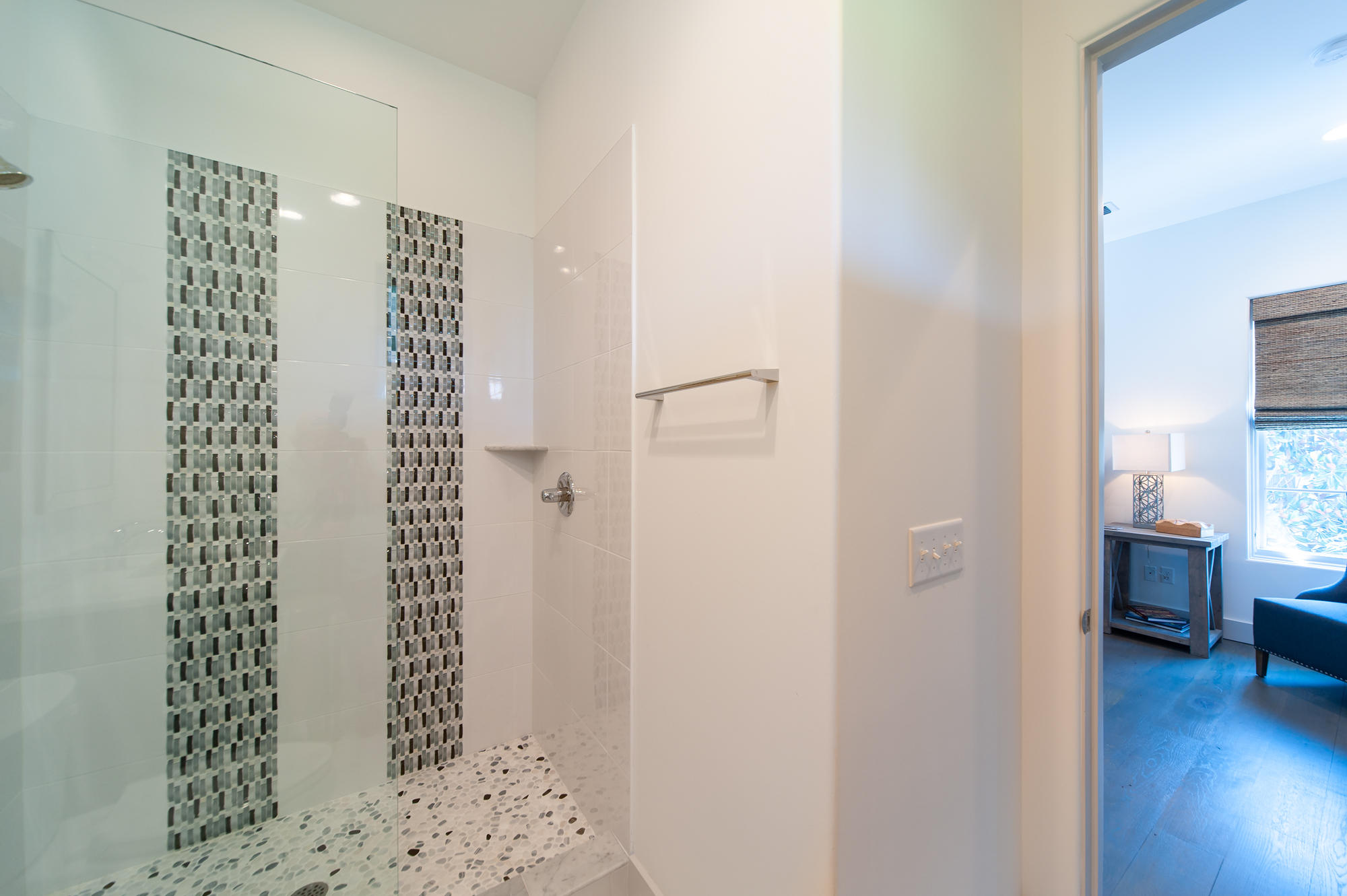 RETREAT THE - Residential