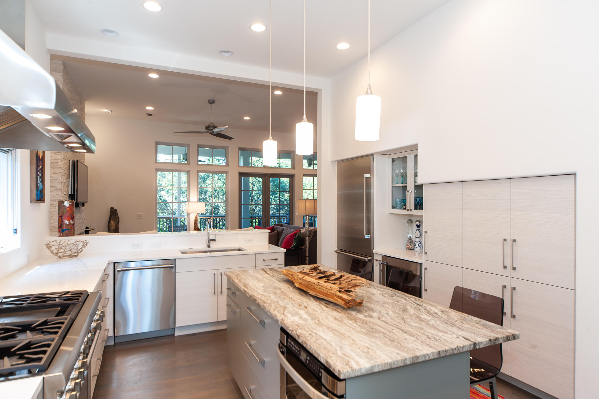 RETREAT THE - Residential