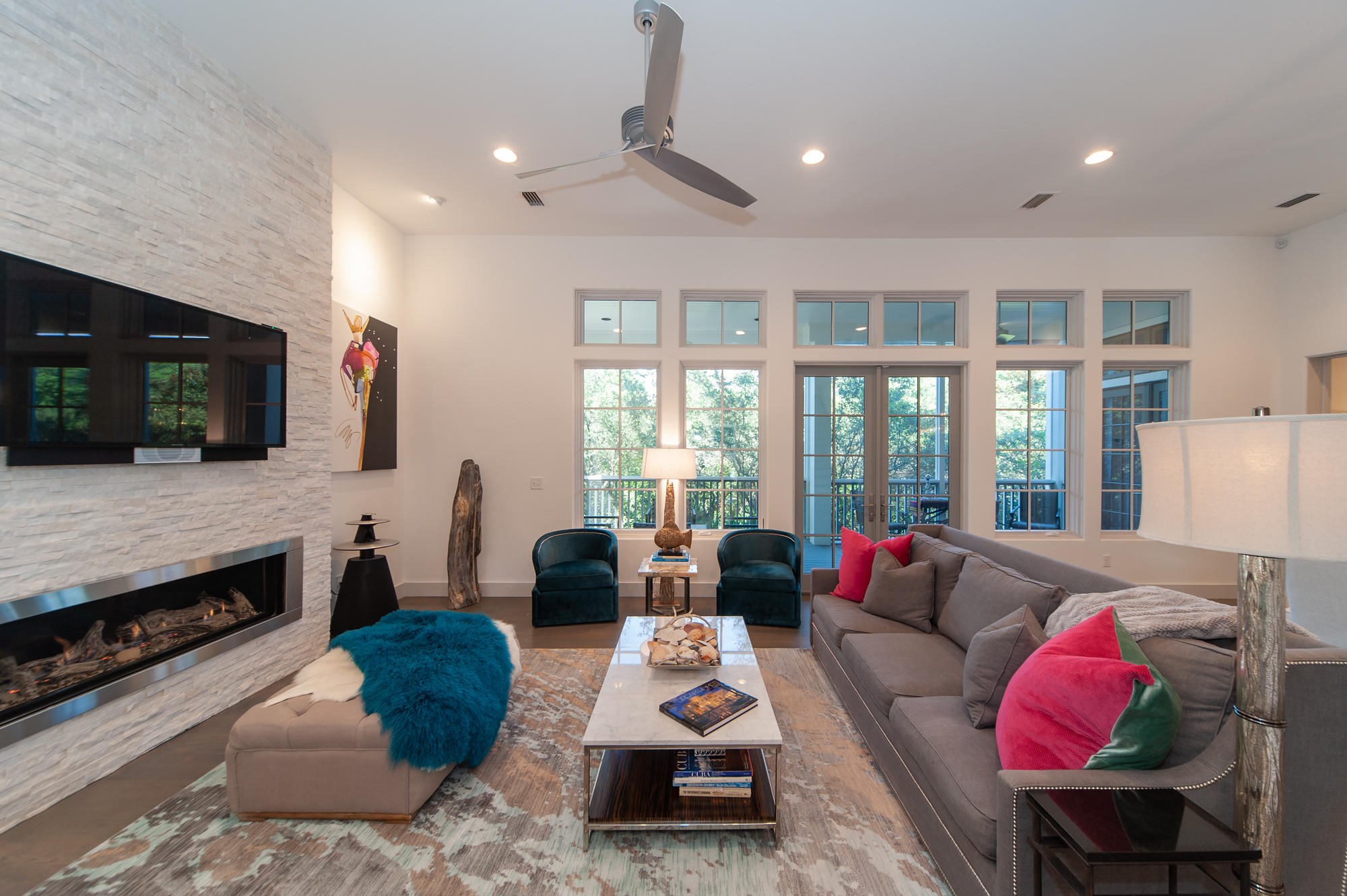 RETREAT THE - Residential