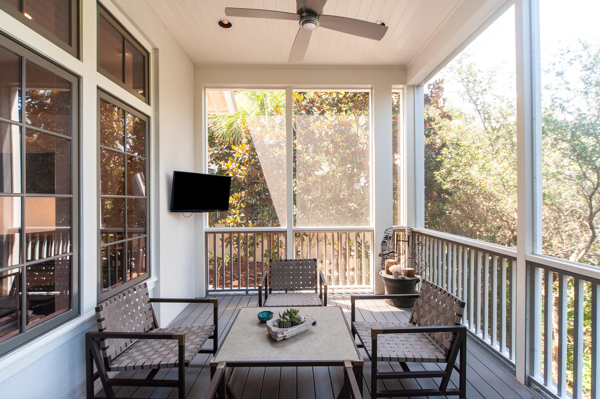RETREAT THE - Residential