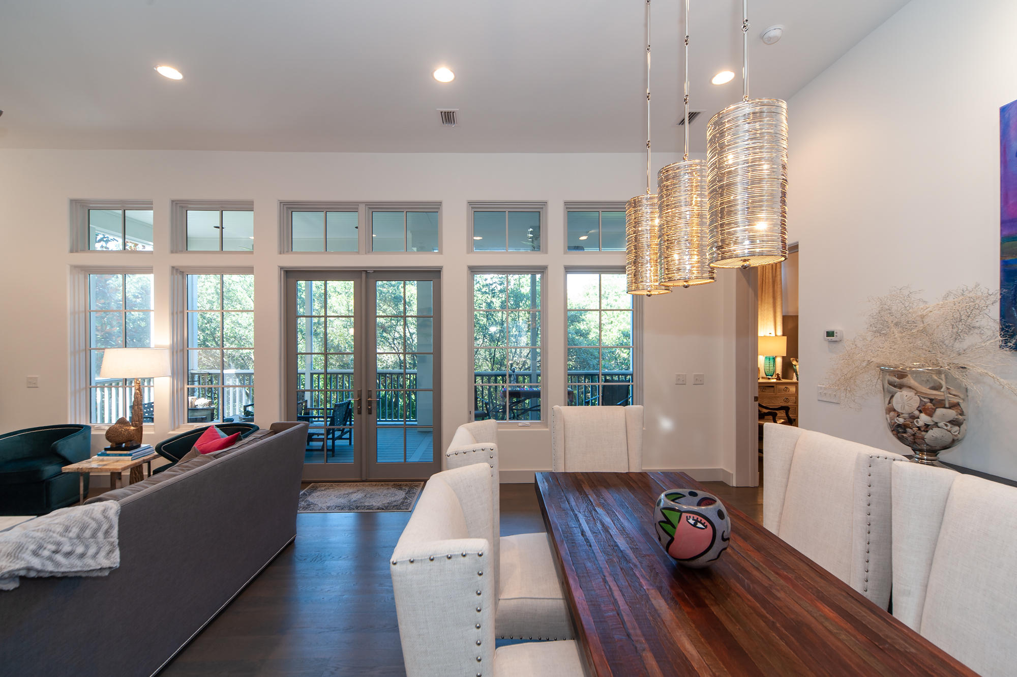 RETREAT THE - Residential