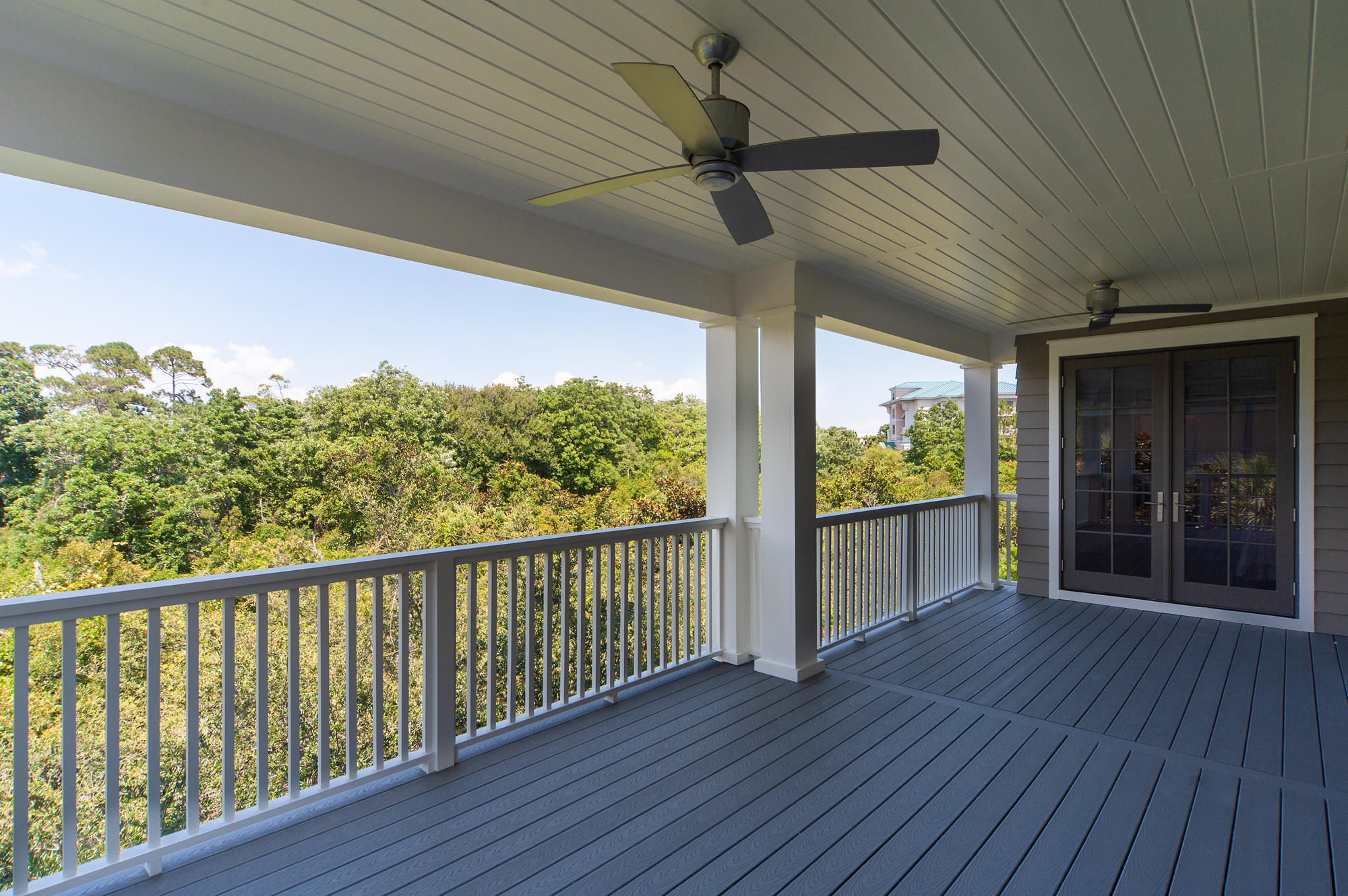 RETREAT THE - Residential