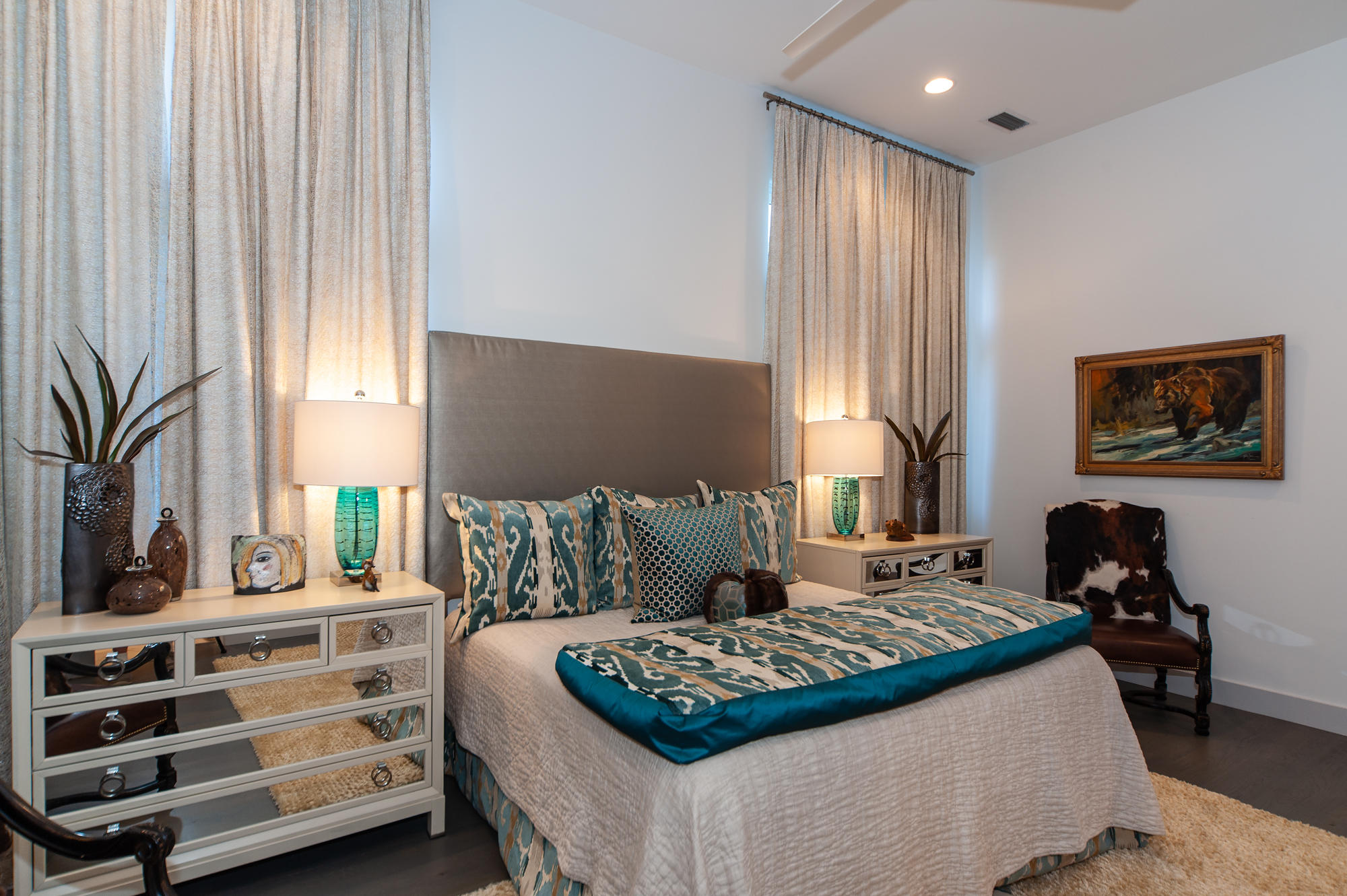 RETREAT THE - Residential