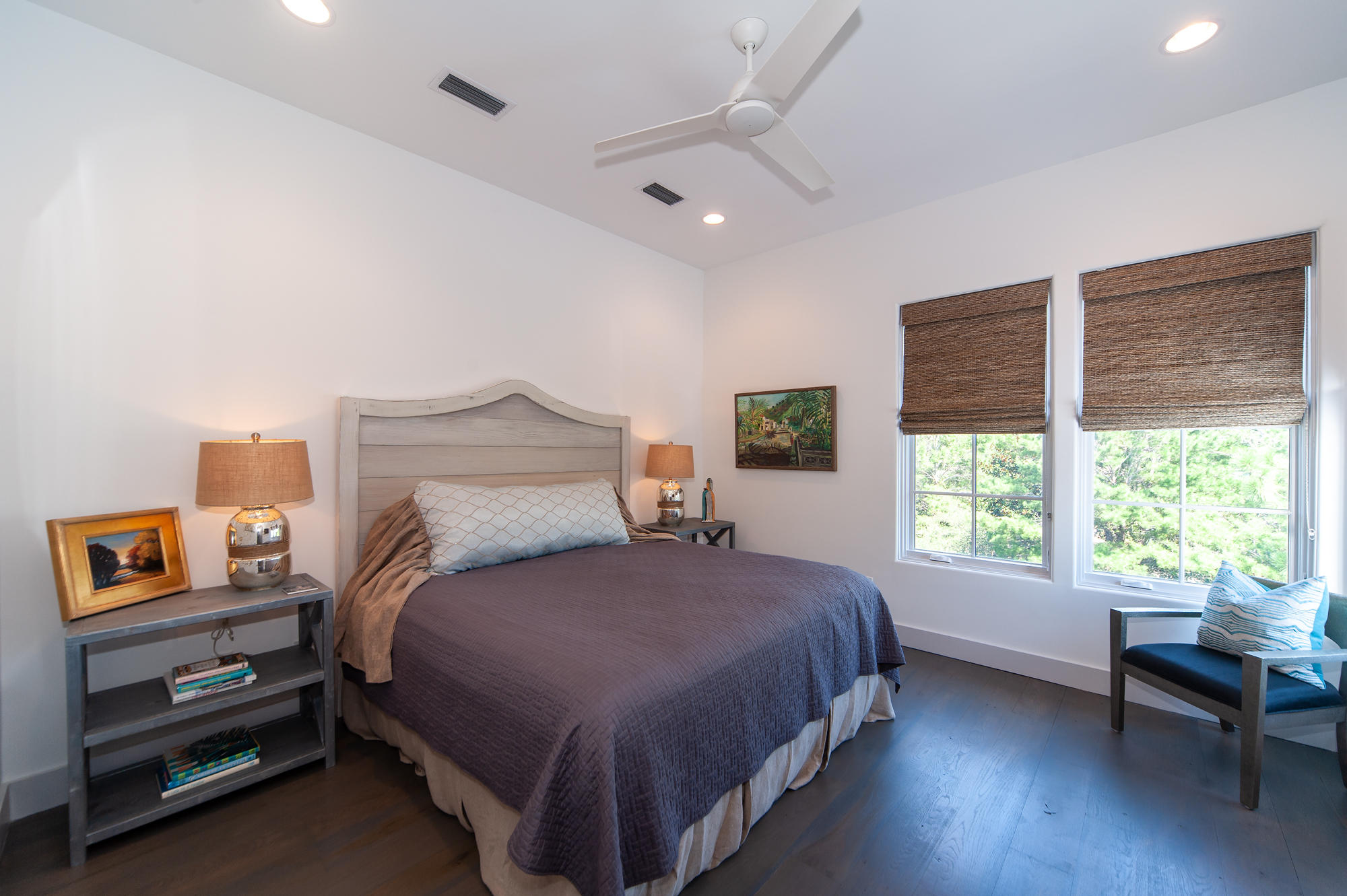 RETREAT THE - Residential