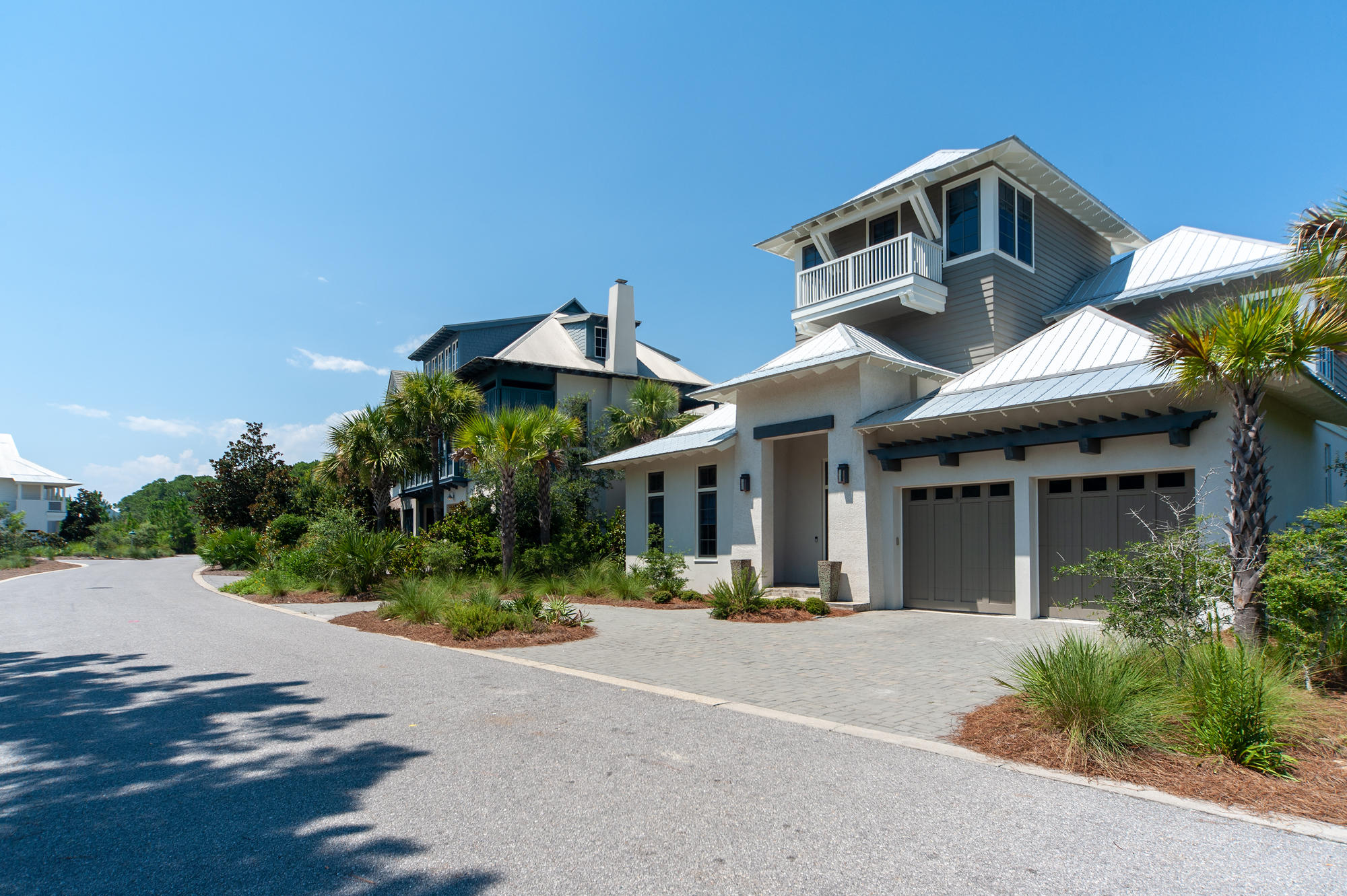 RETREAT THE - Residential