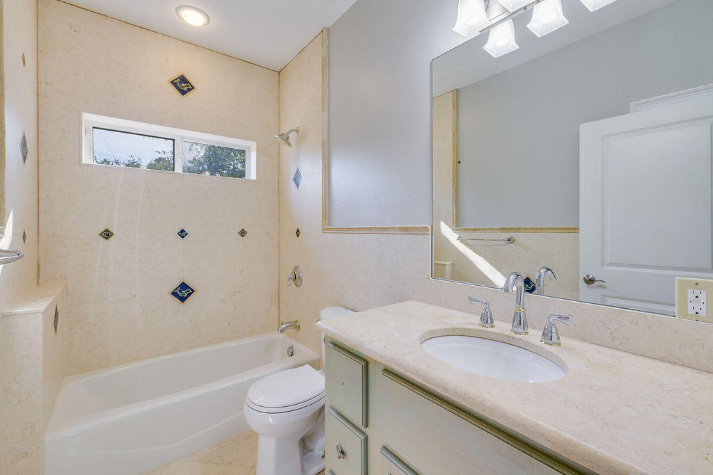 WOODLAND BAYOU ESTATES - Residential