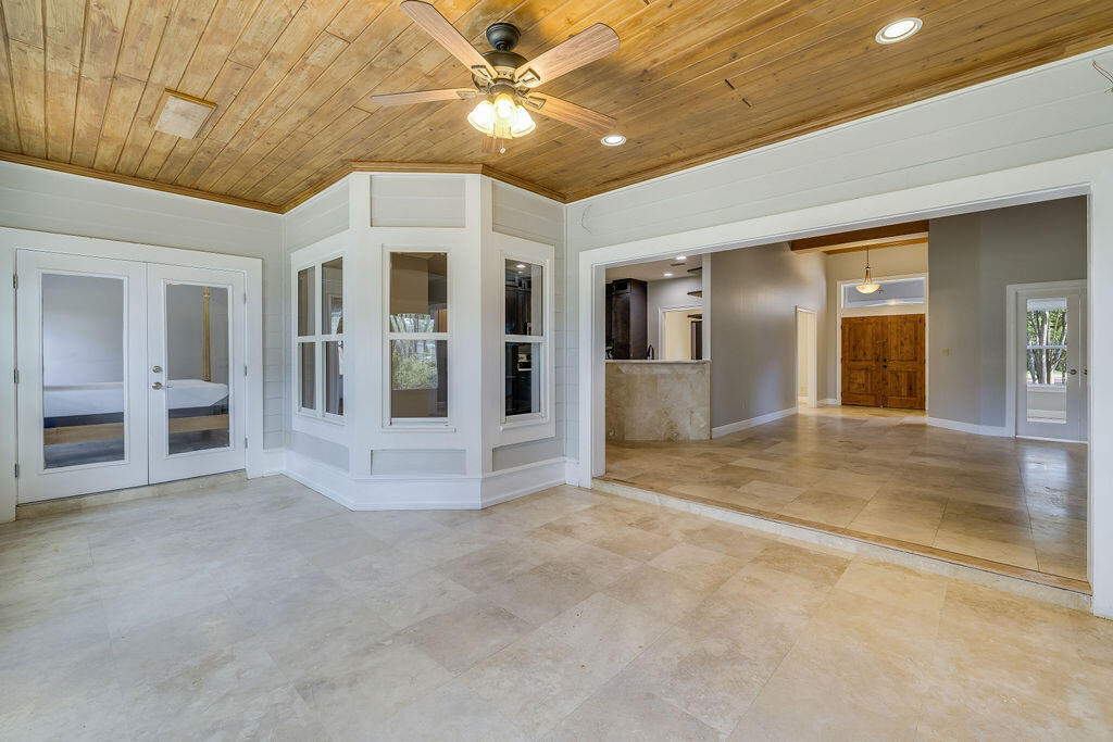 WOODLAND BAYOU ESTATES - Residential