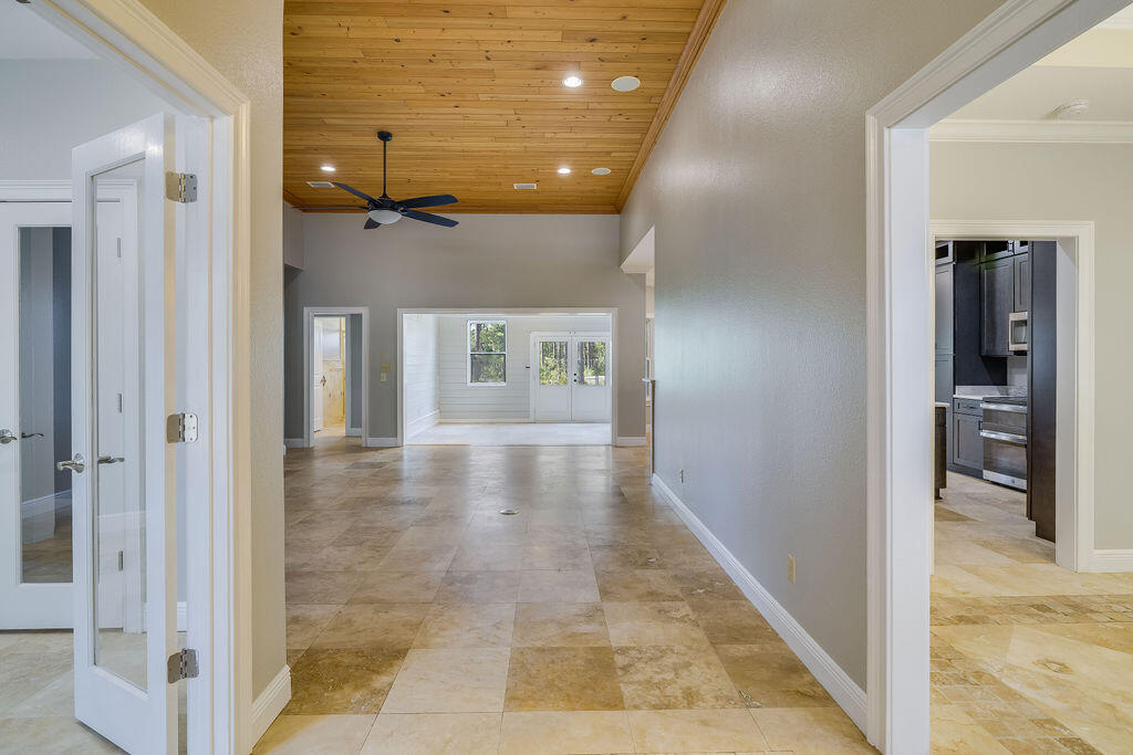 WOODLAND BAYOU ESTATES - Residential