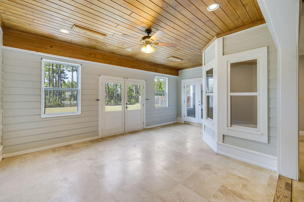 WOODLAND BAYOU ESTATES - Residential