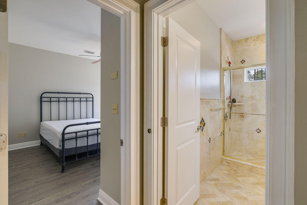 WOODLAND BAYOU ESTATES - Residential