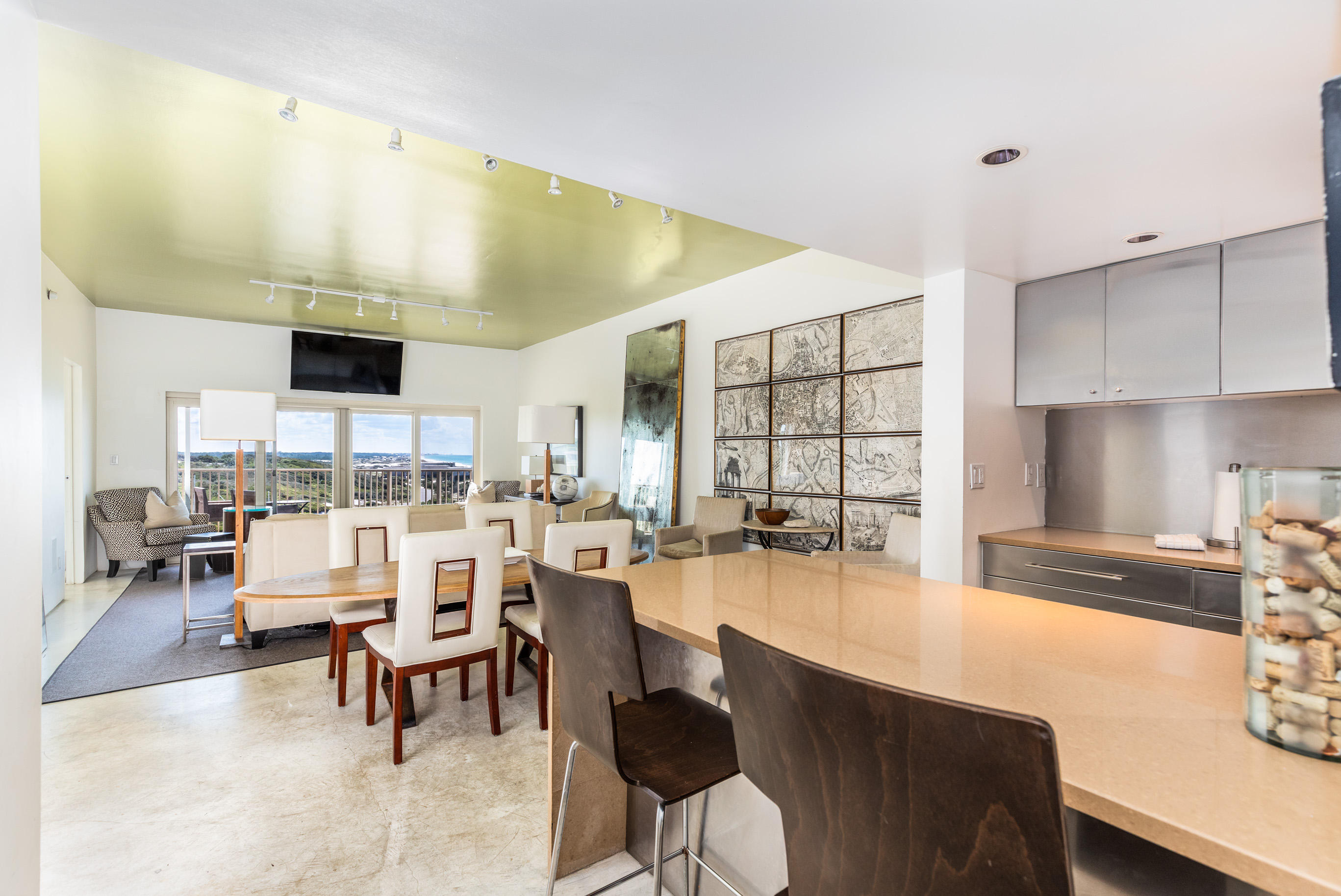 TOPS'L BEACH MANOR - Residential