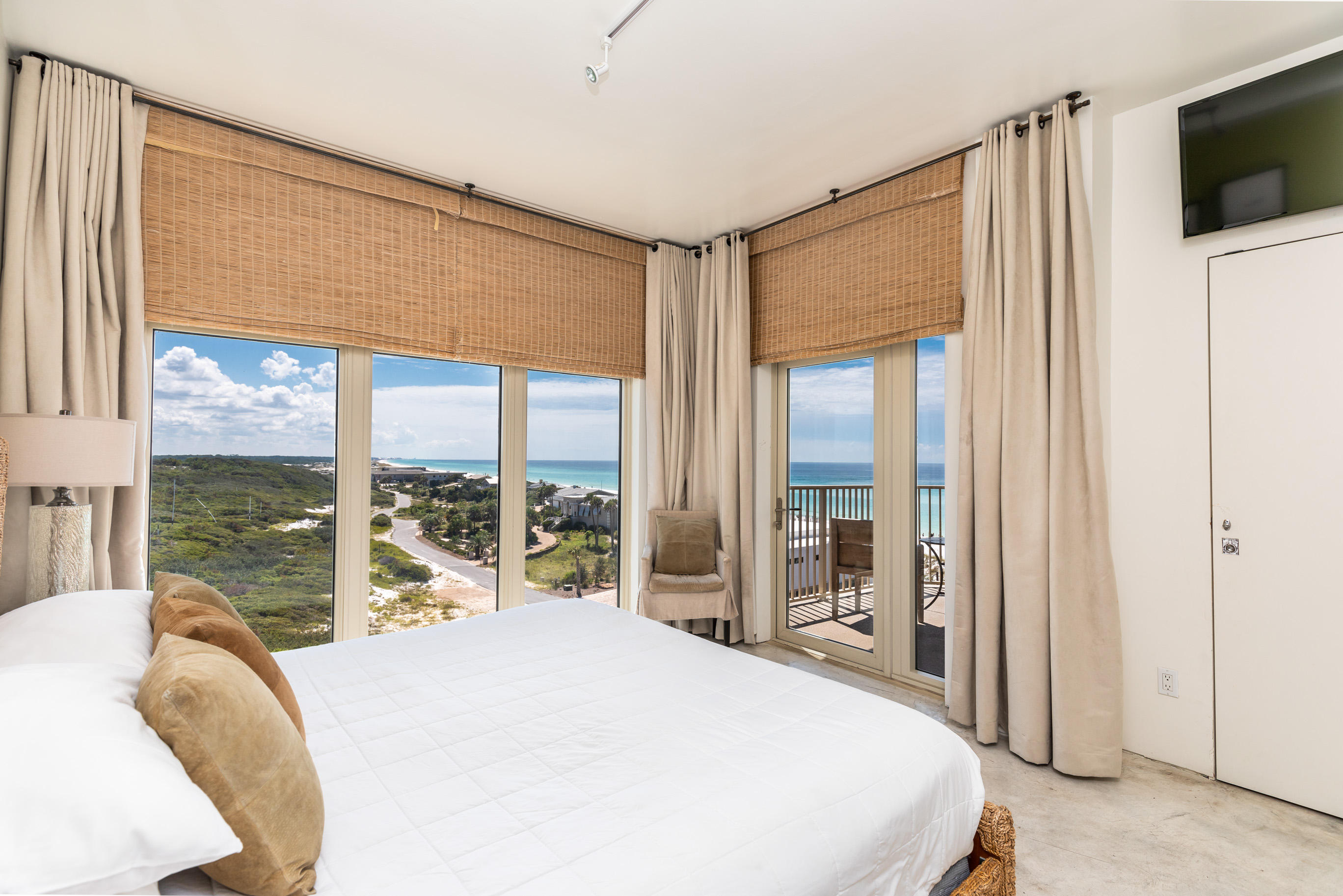 TOPS'L BEACH MANOR - Residential