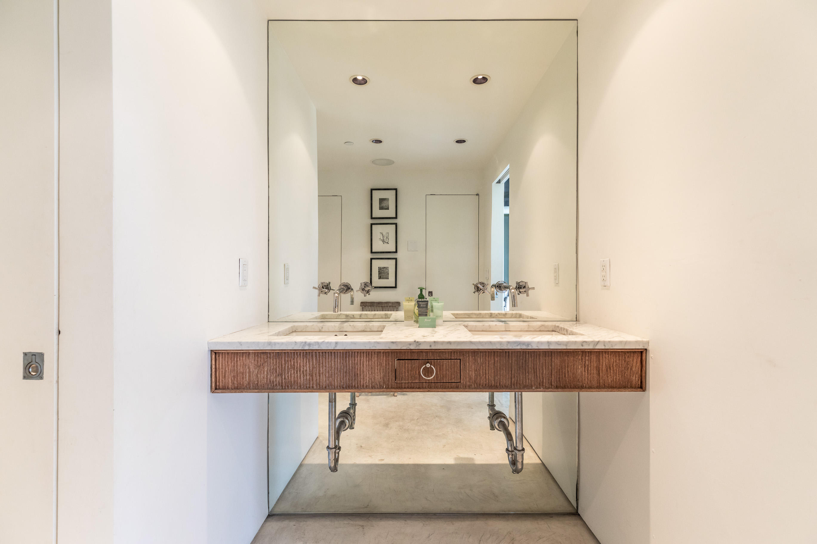 TOPS'L BEACH MANOR - Residential