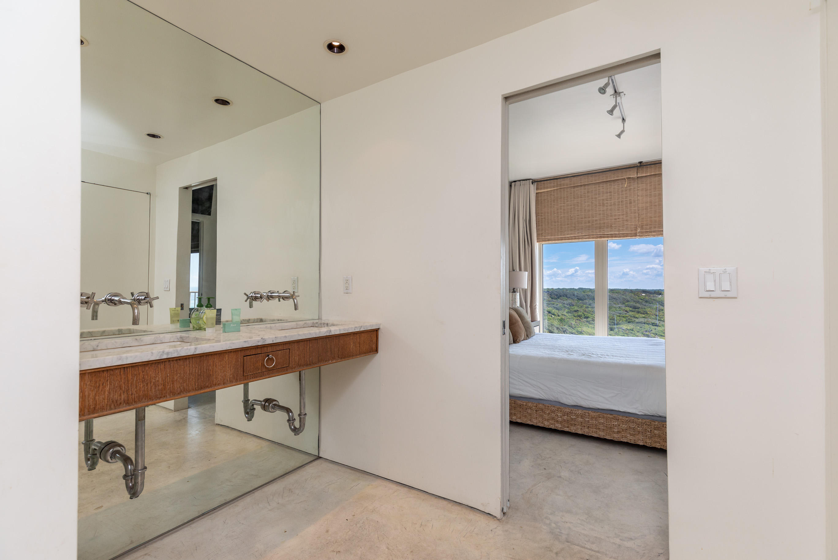 TOPS'L BEACH MANOR - Residential