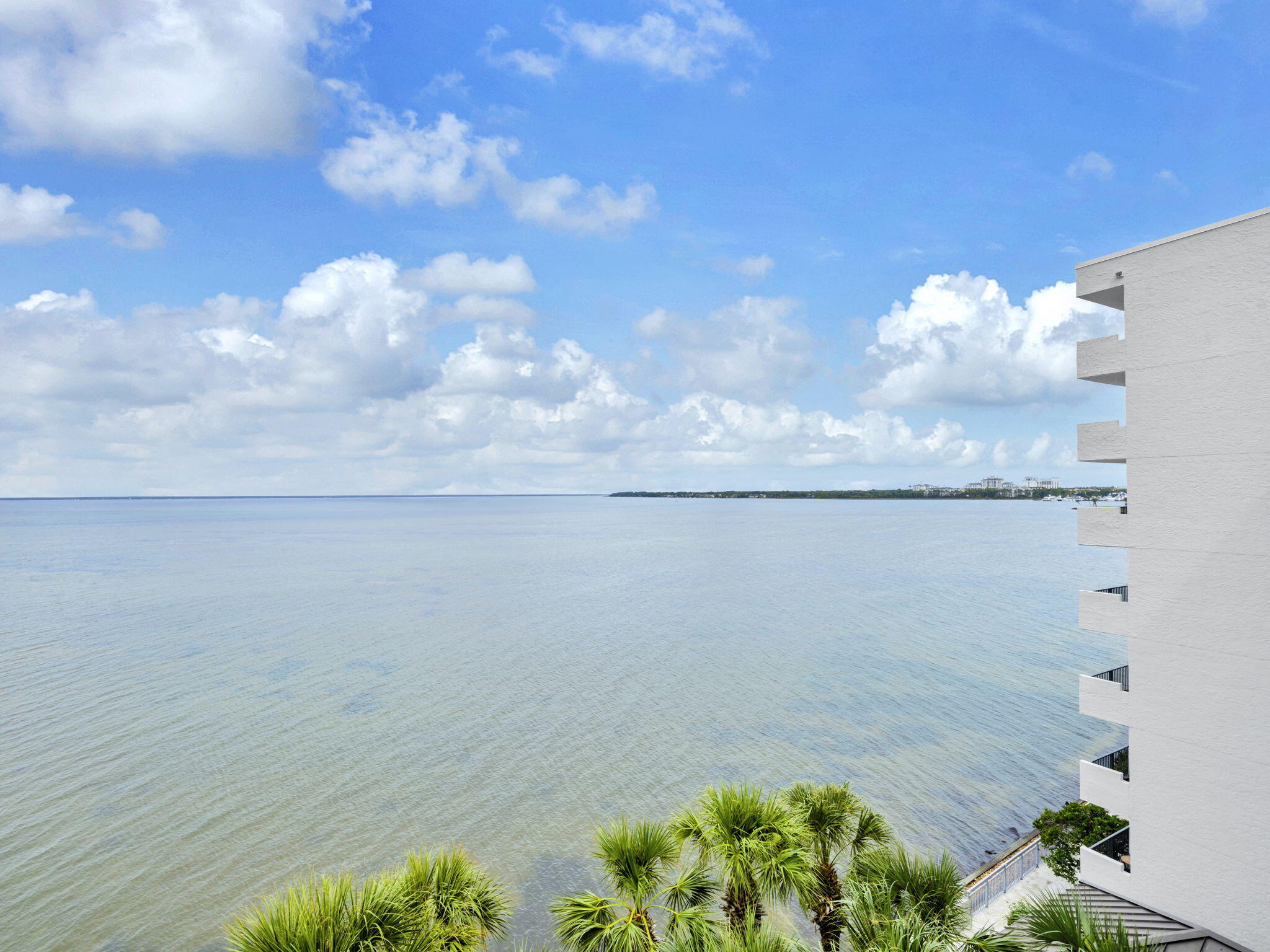 BAYSIDE CONDO SANDESTIN - Residential