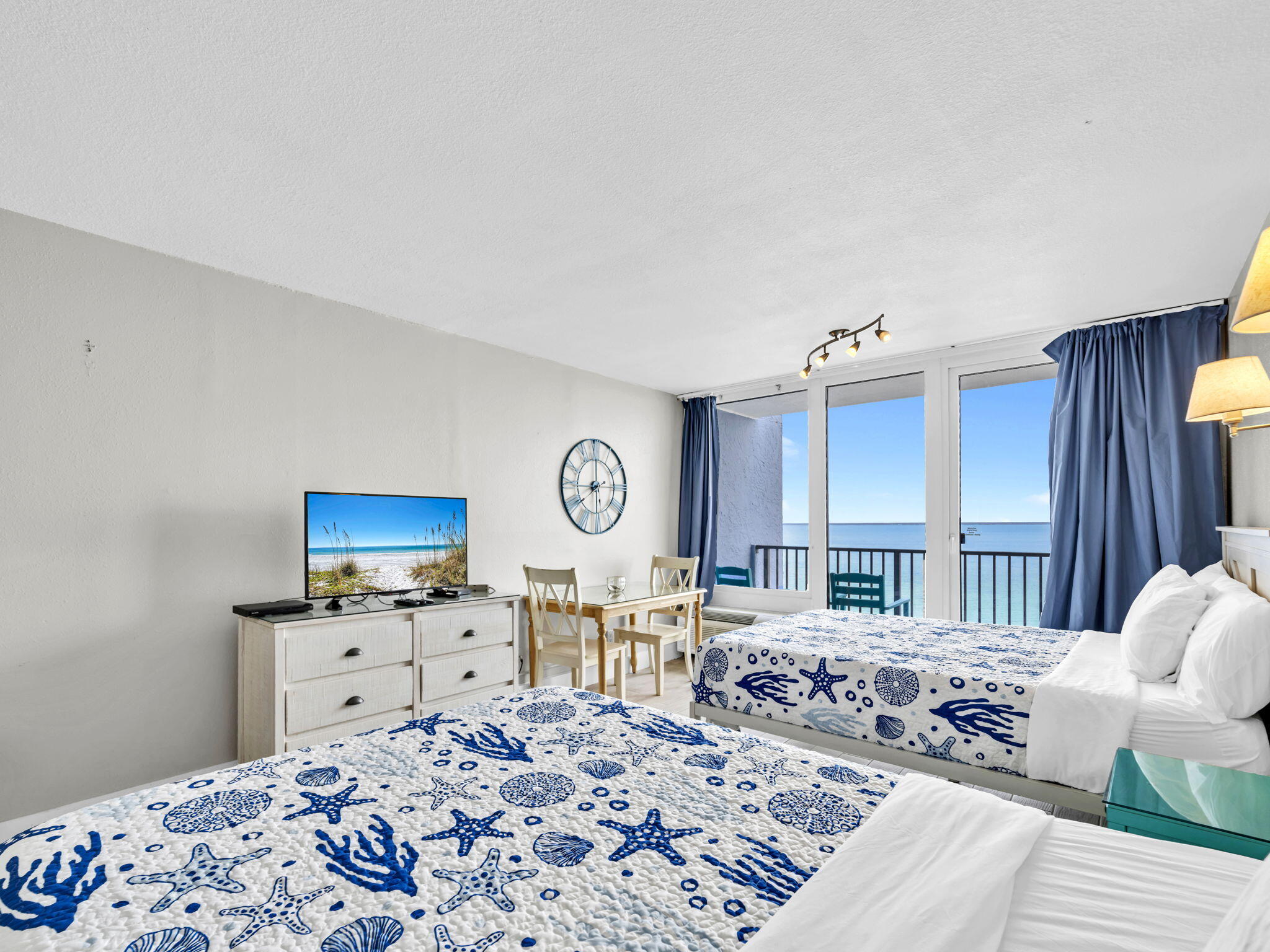 BAYSIDE CONDO SANDESTIN - Residential
