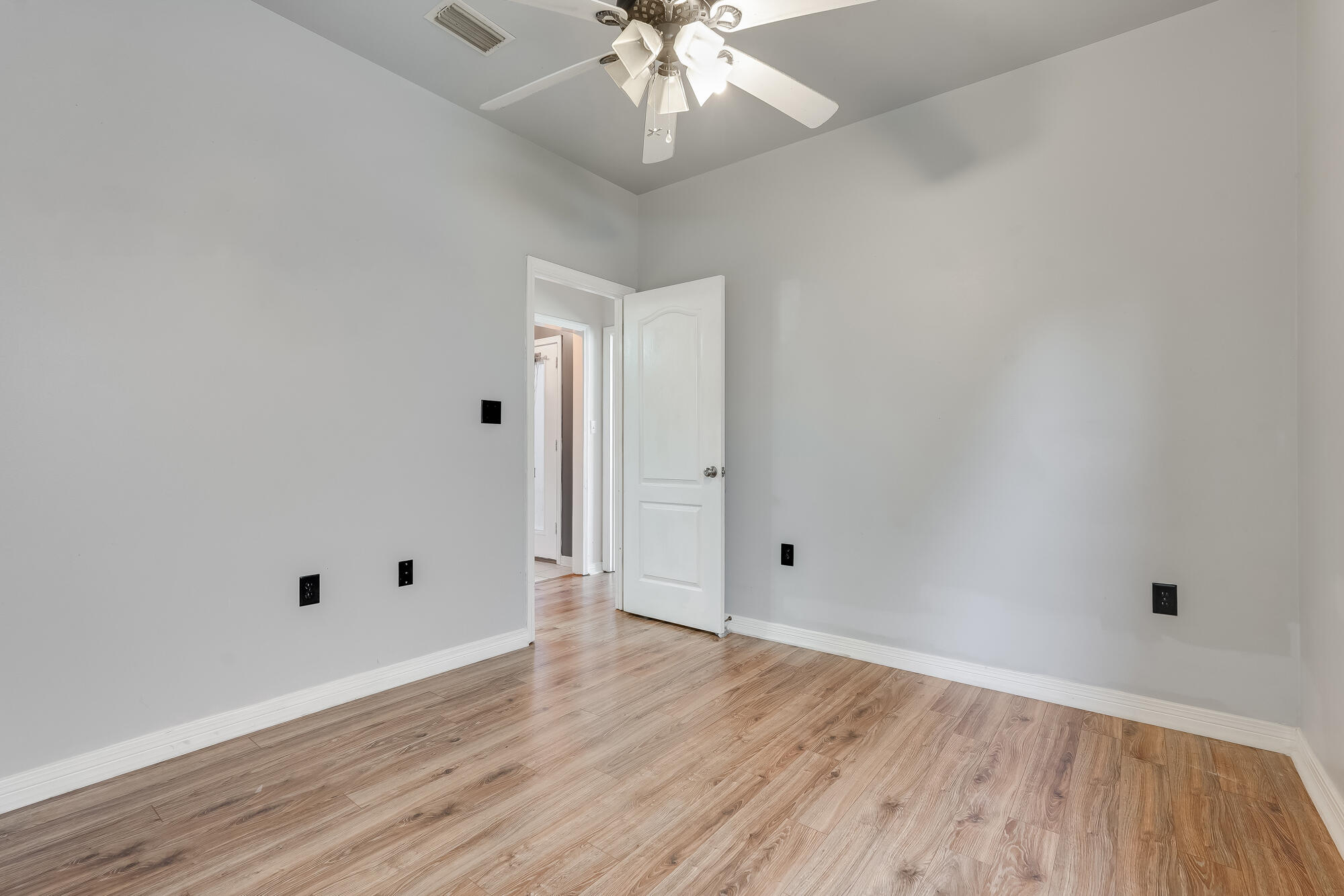 PARKER'S LANDING - Residential