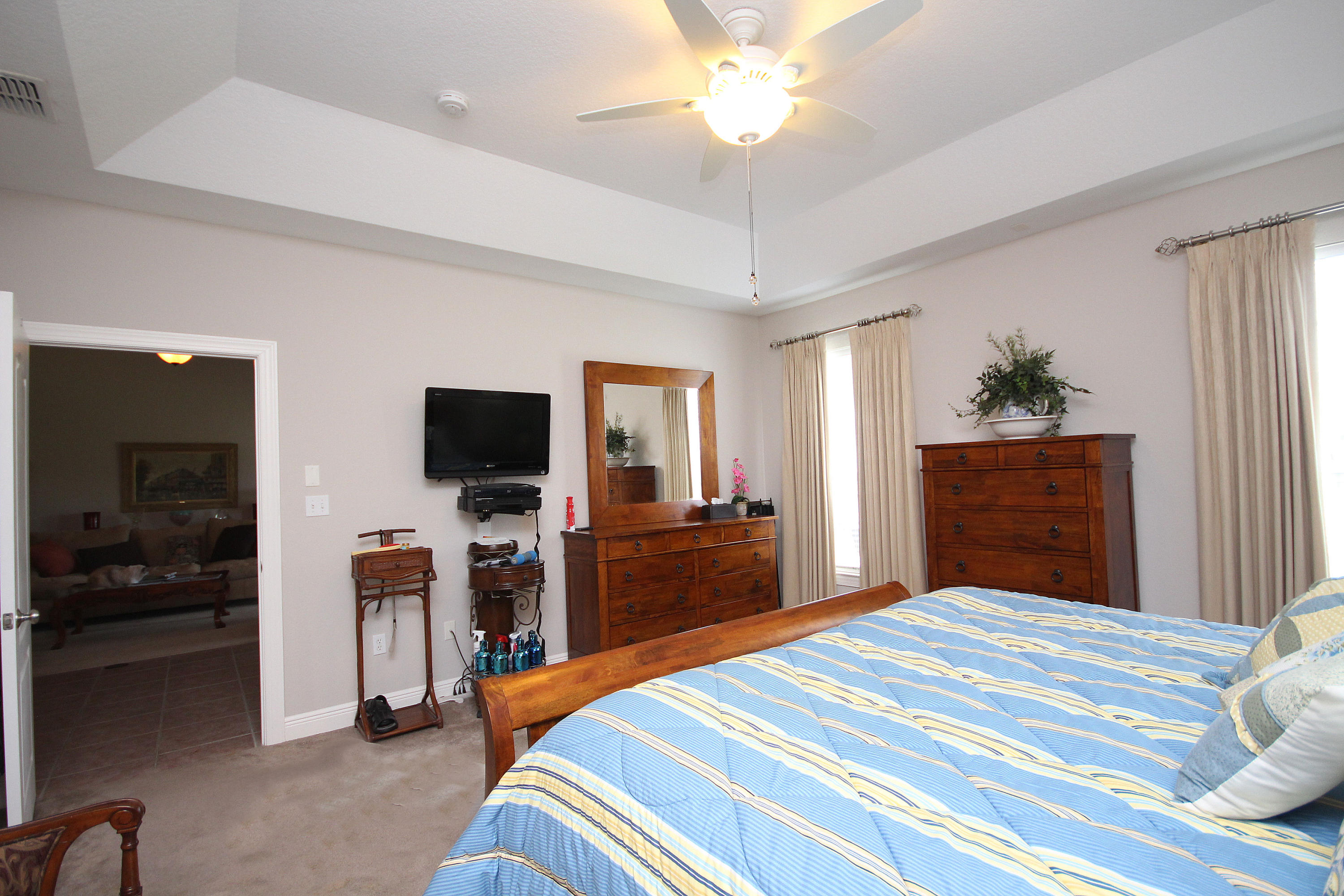 DIAMOND LAKES - Residential